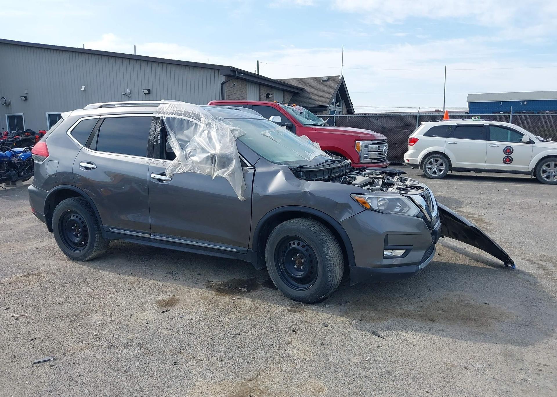 2017 NISSAN ROGUE