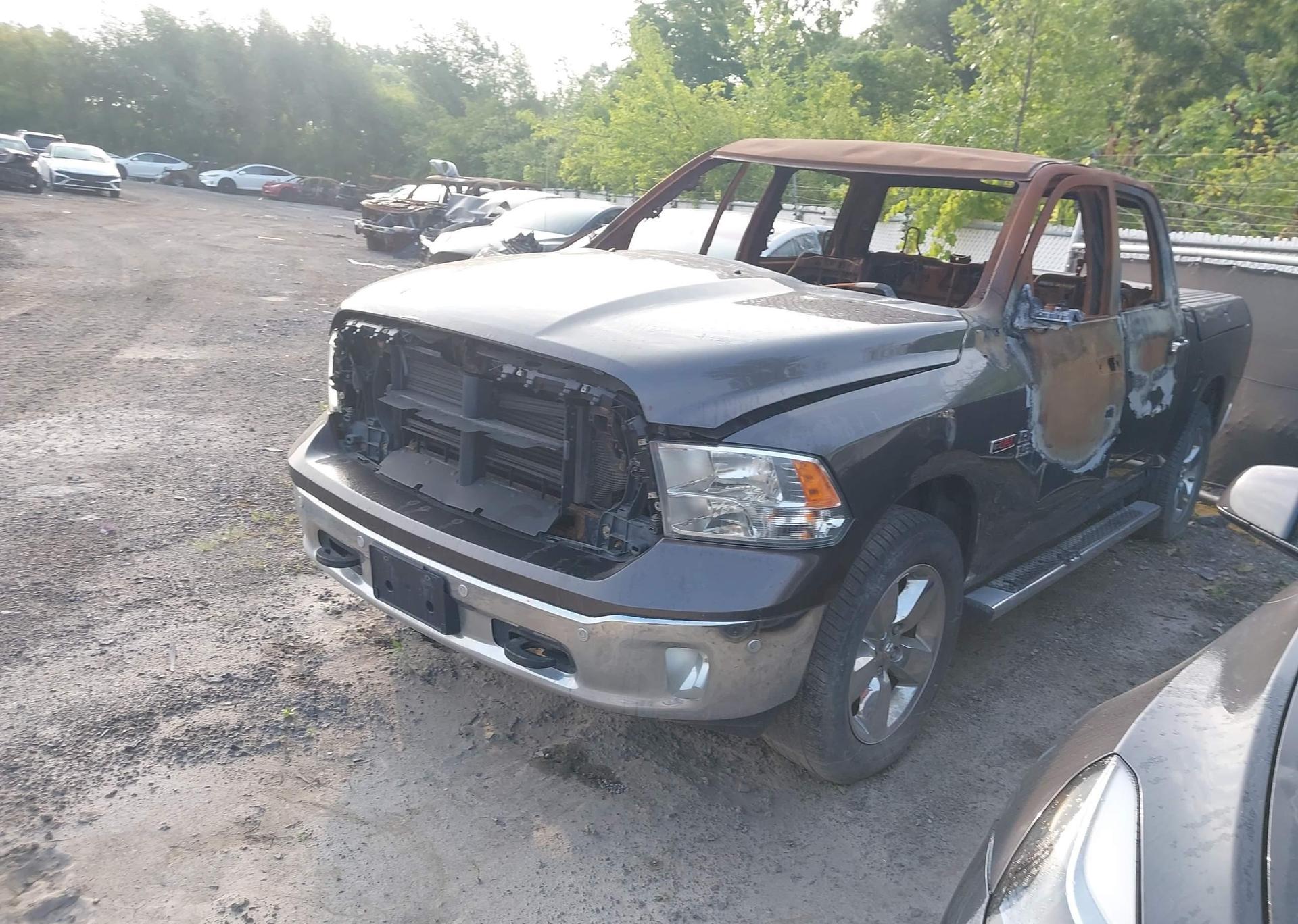 2015 RAM 1500 SLT