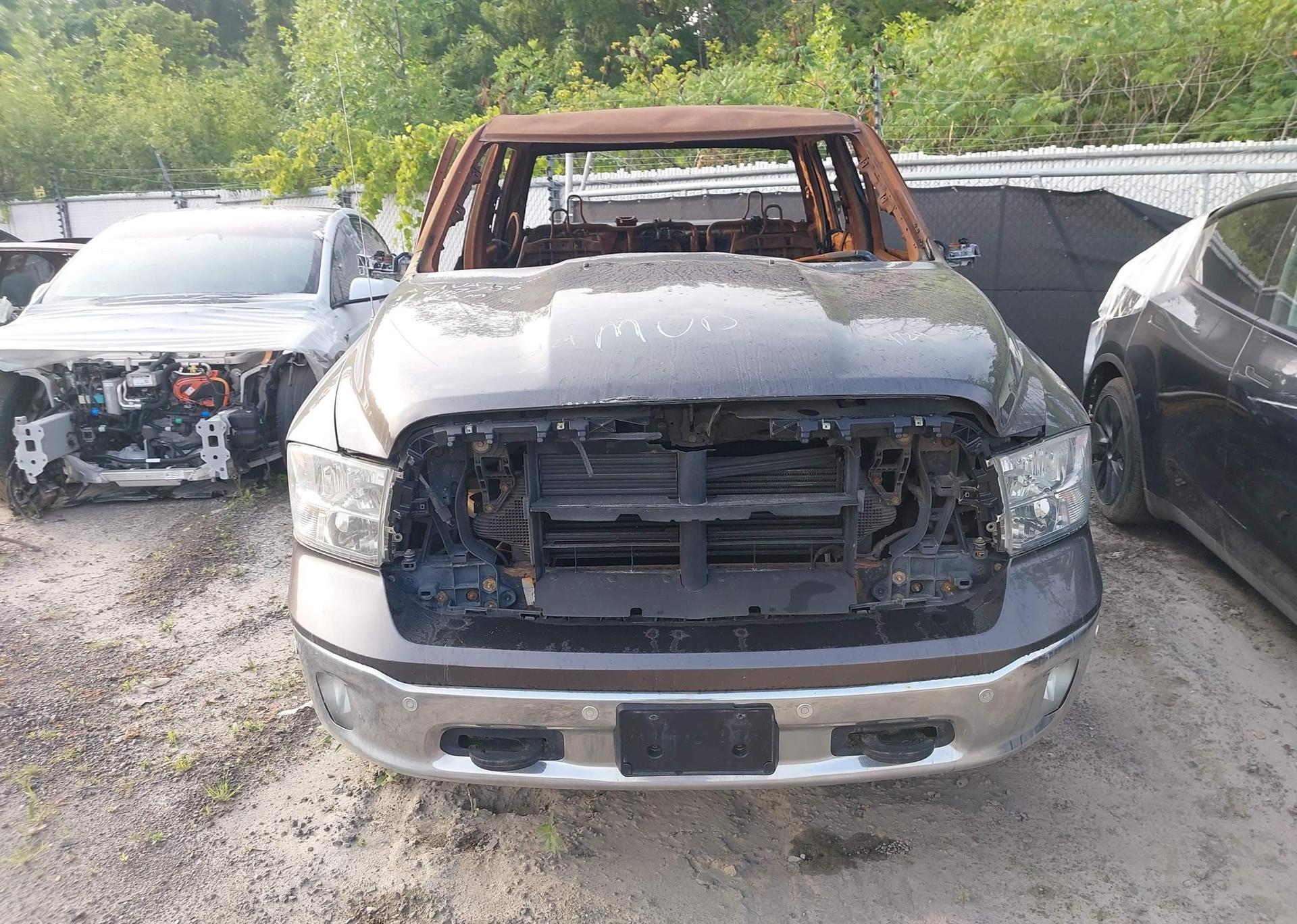 2015 RAM 1500 SLT