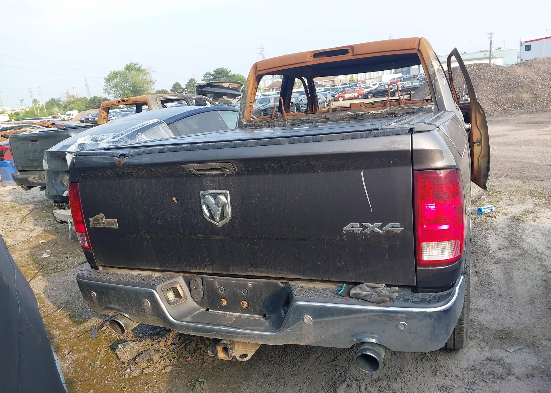 2015 RAM 1500 SLT