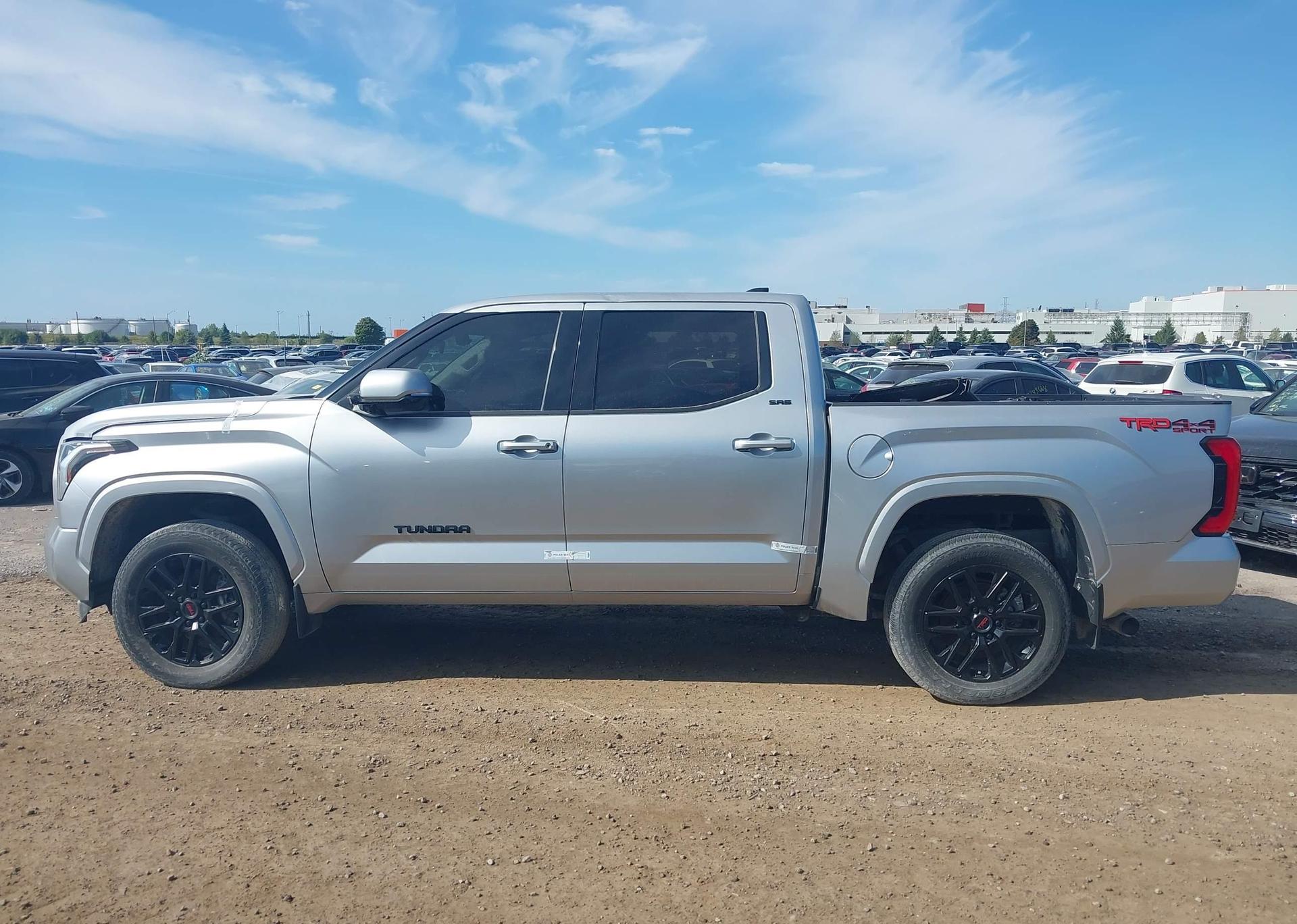 2022 TOYOTA TUNDRA CREWMAX SR