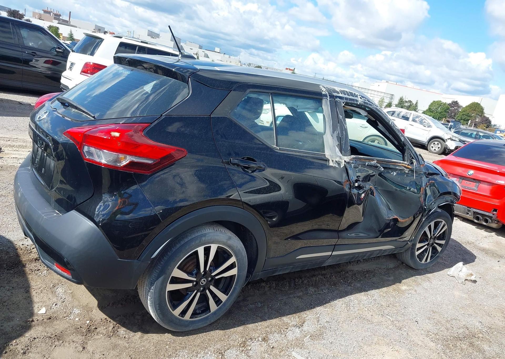 2019 NISSAN KICKS