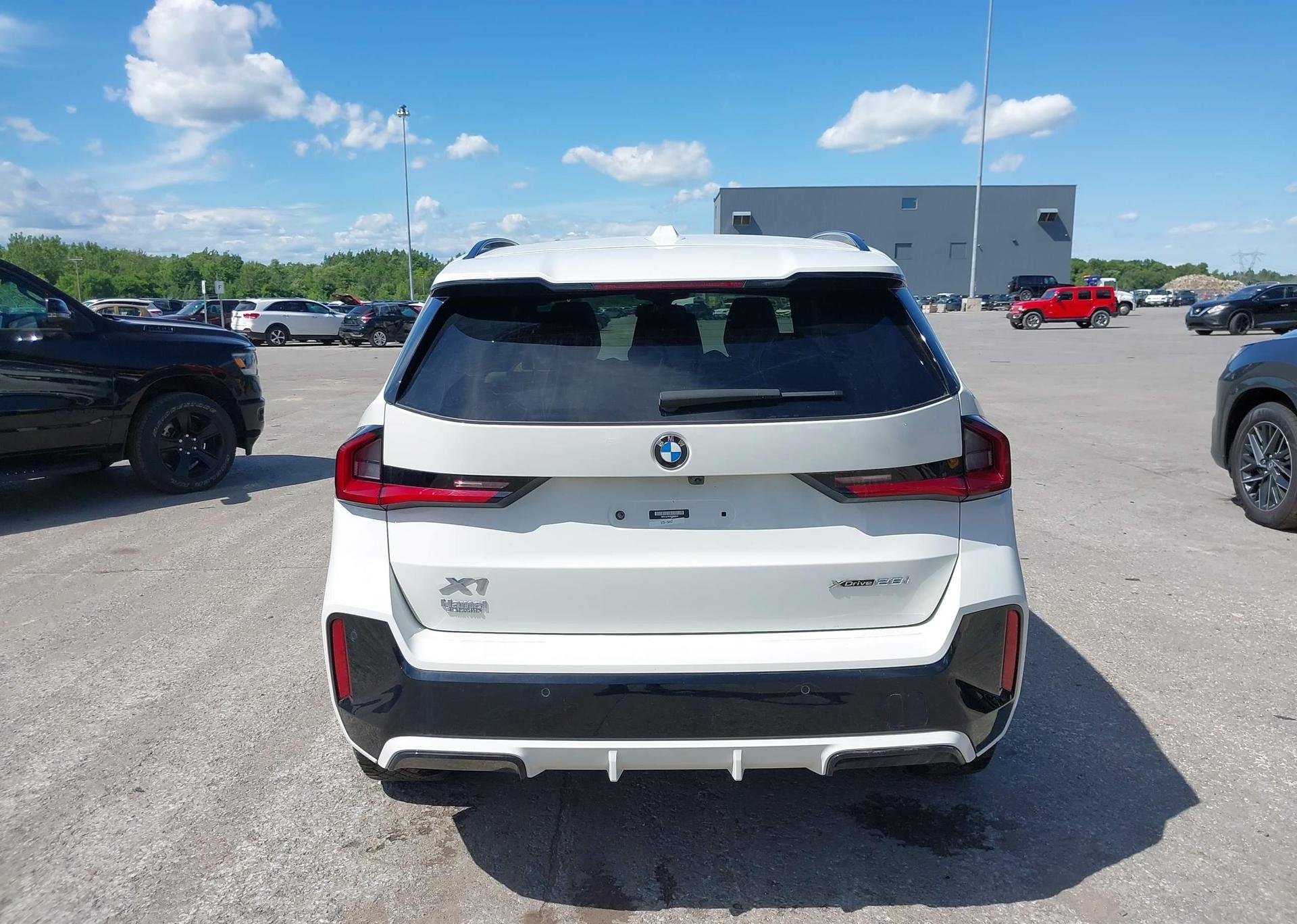 2023 BMW X1