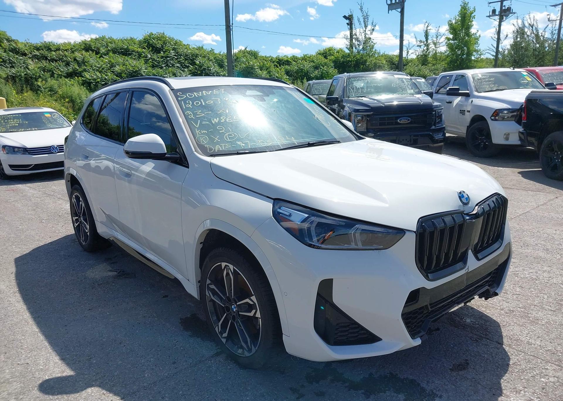 2023 BMW X1