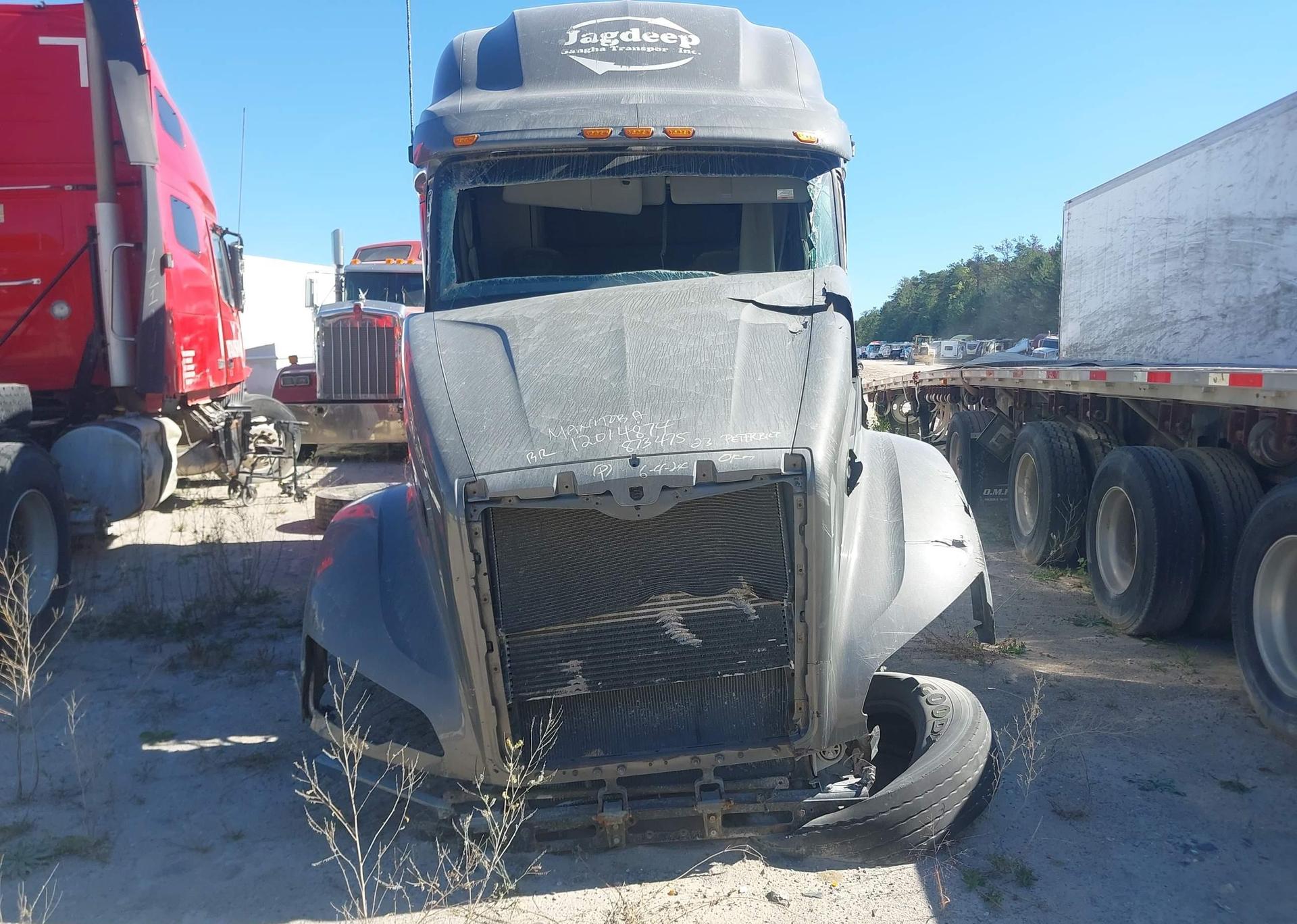 2023 PETERBILT 579