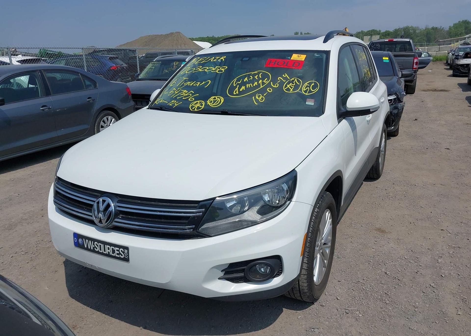 2016 VOLKSWAGEN TIGUAN