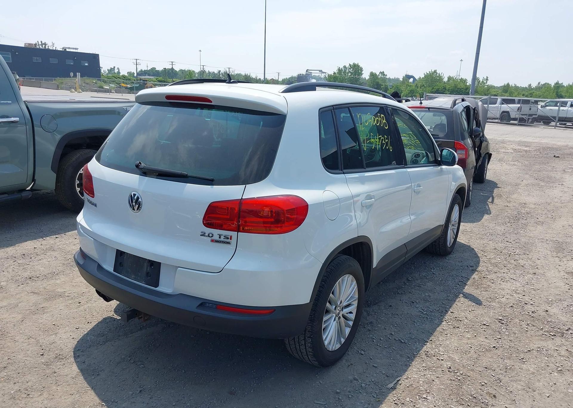 2016 VOLKSWAGEN TIGUAN