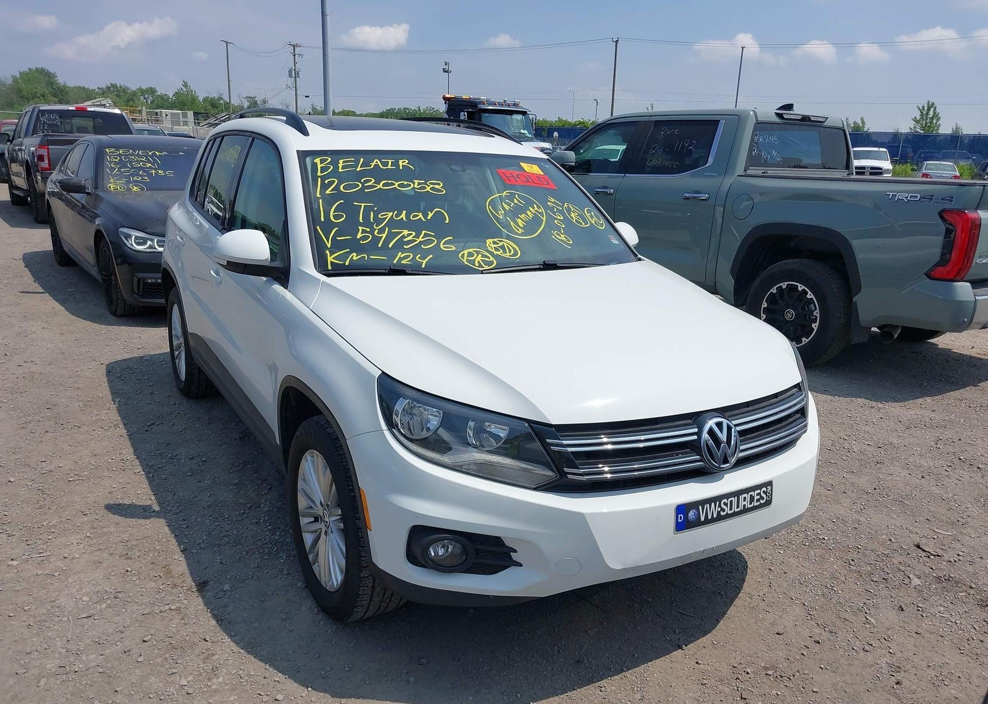 2016 VOLKSWAGEN TIGUAN