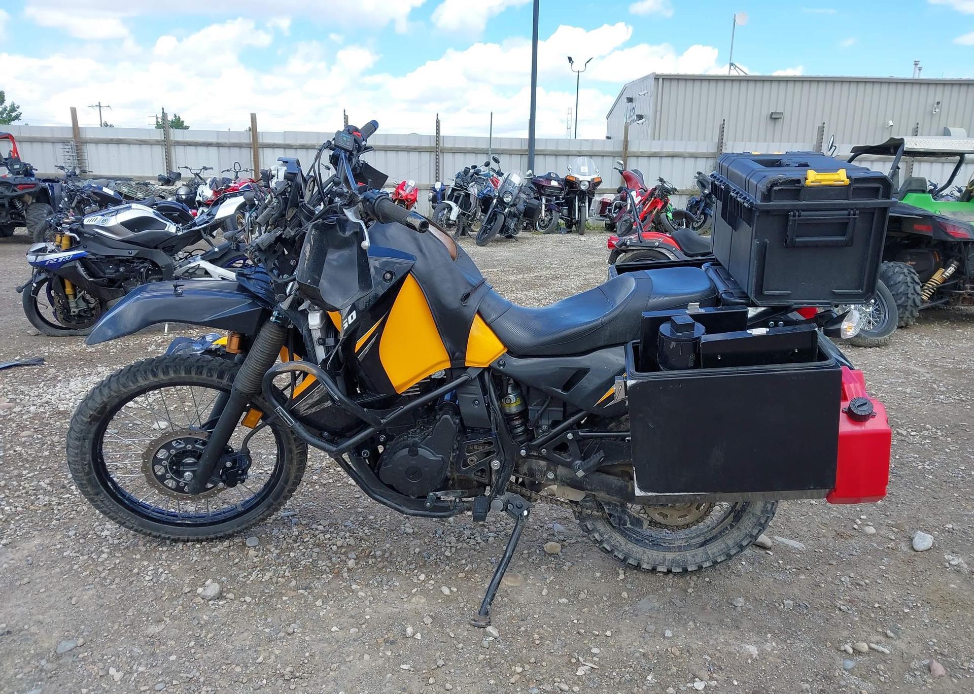 2013 KAWASAKI KL650 E