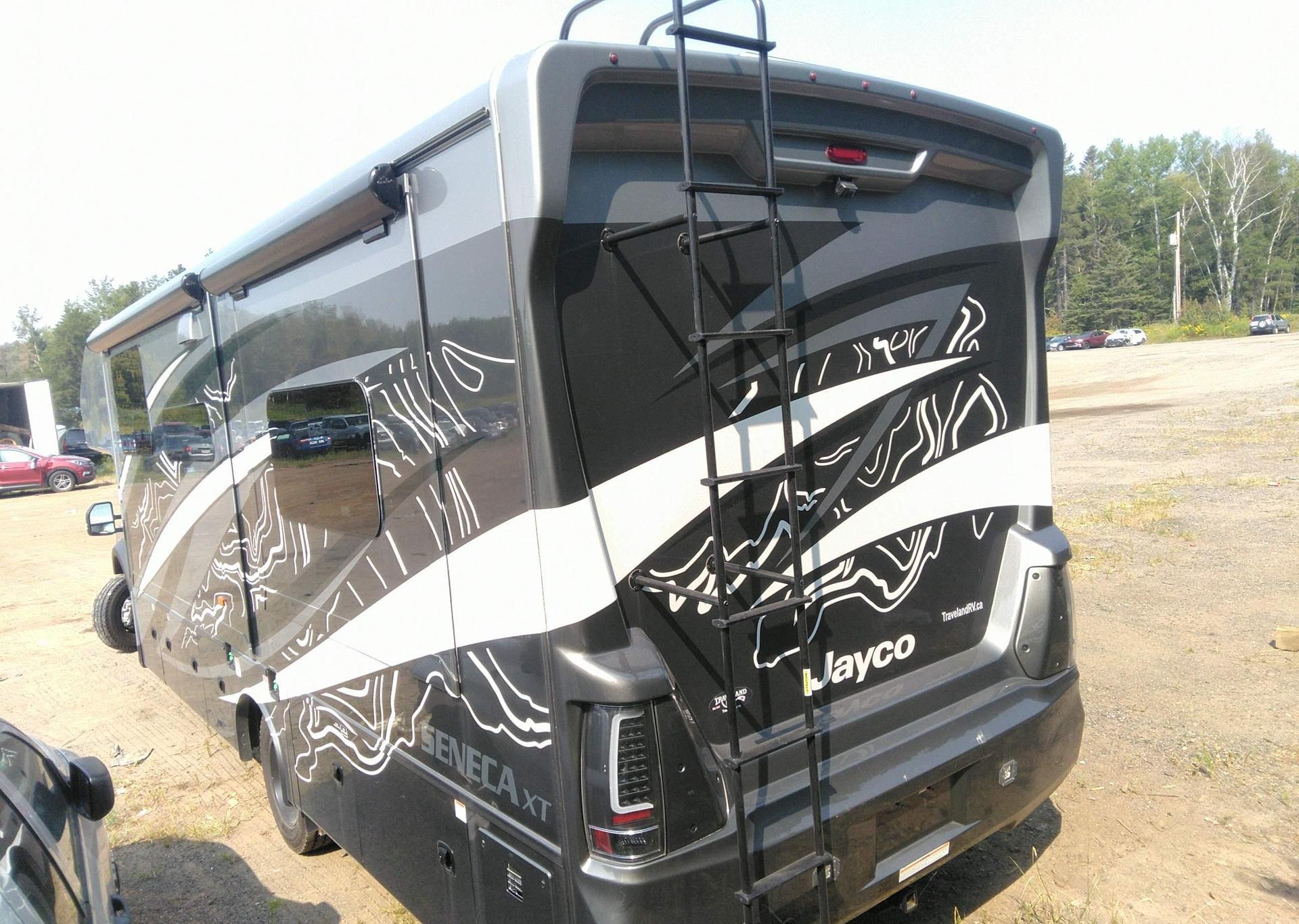 2024 JAYCO SENECA
