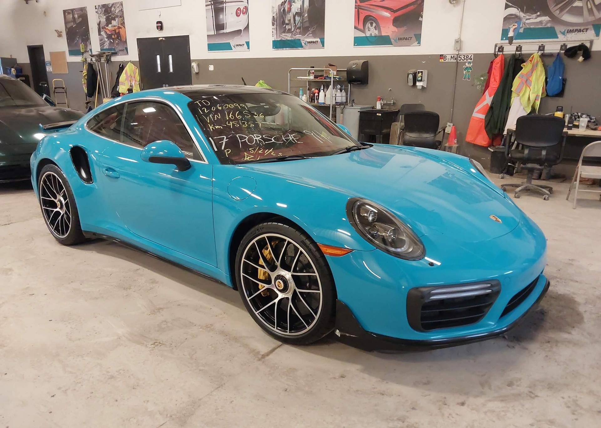 2017 PORSCHE 911