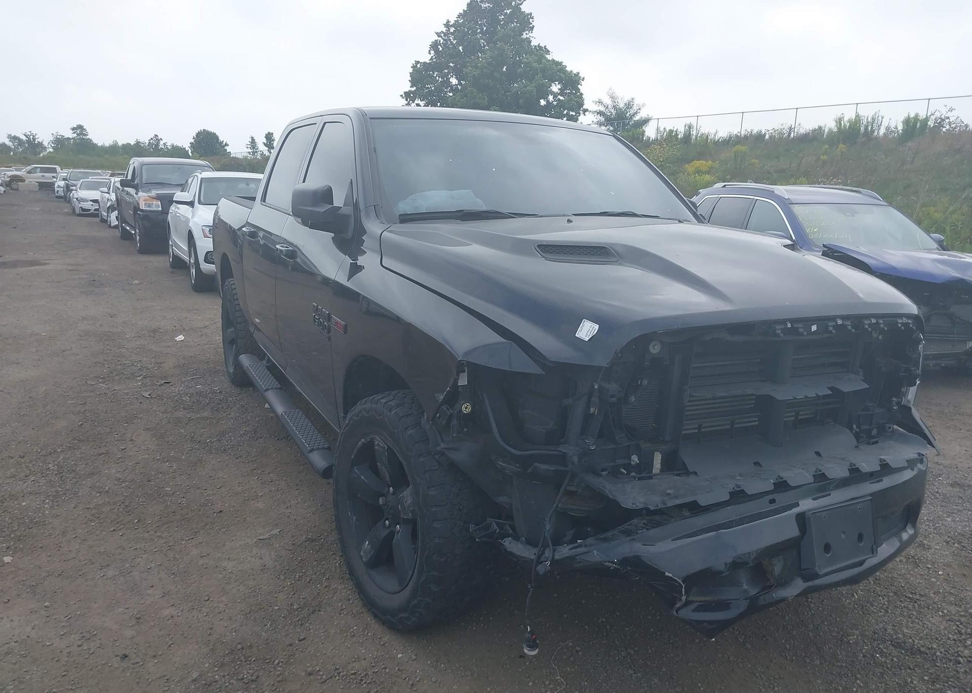 2019 RAM 1500 CLASSIC SLT