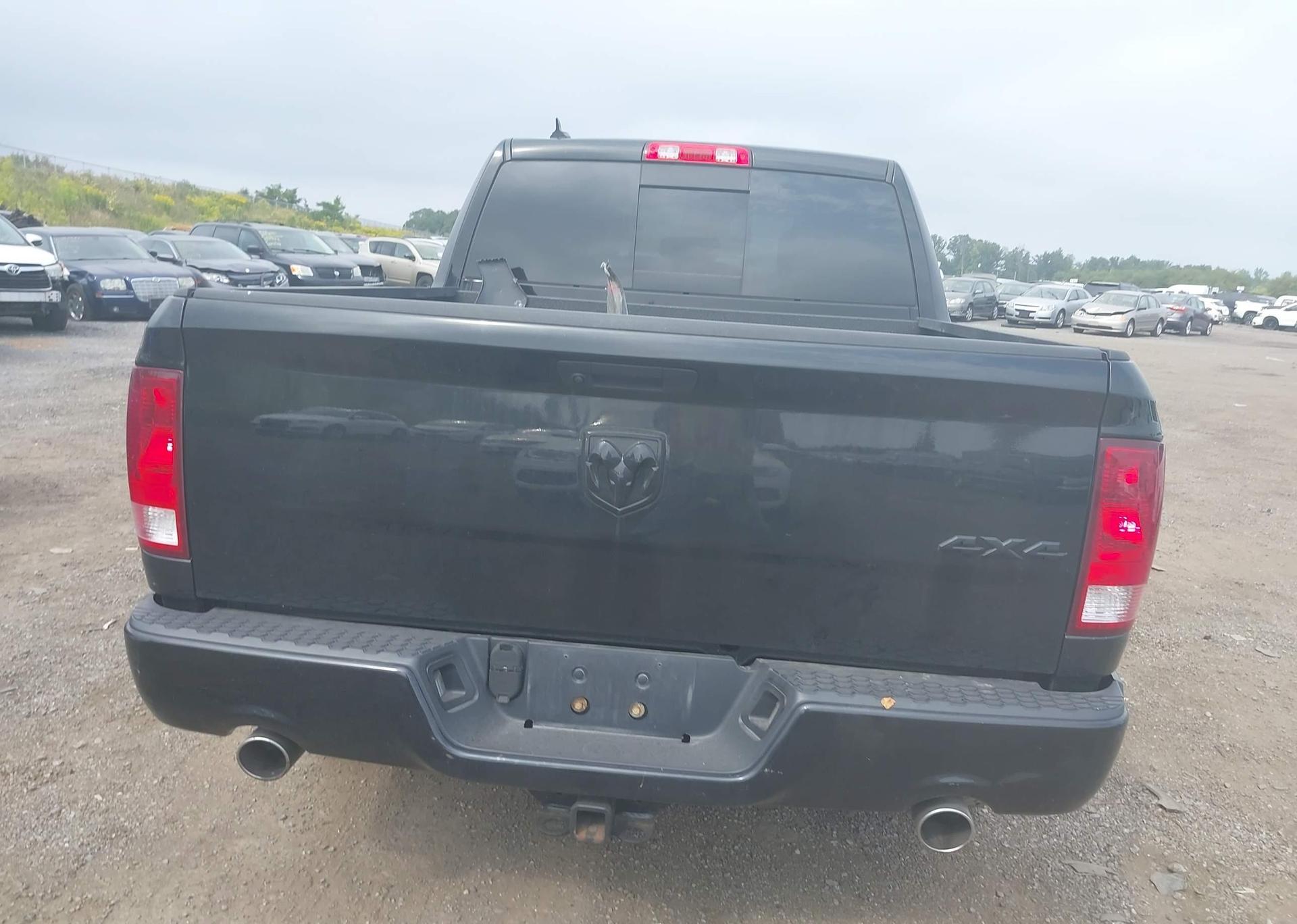 2019 RAM 1500 CLASSIC SLT