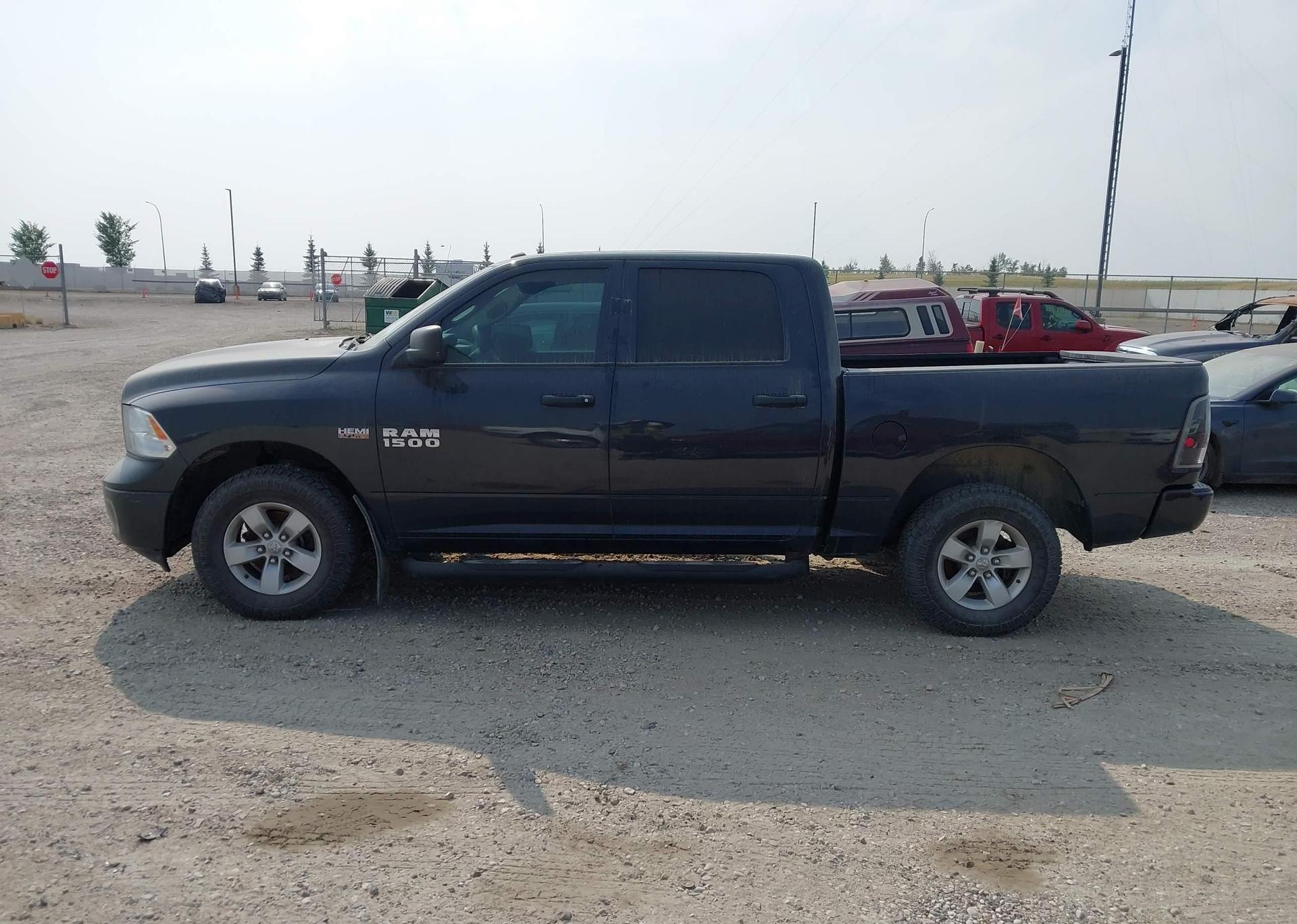 2017 RAM 1500 ST