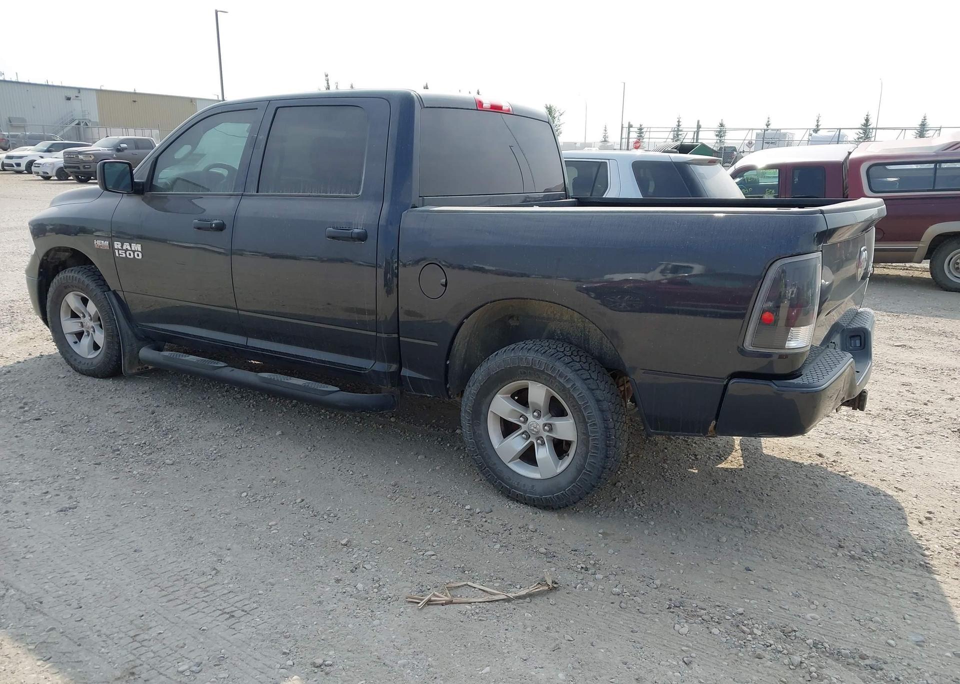 2017 RAM 1500 ST