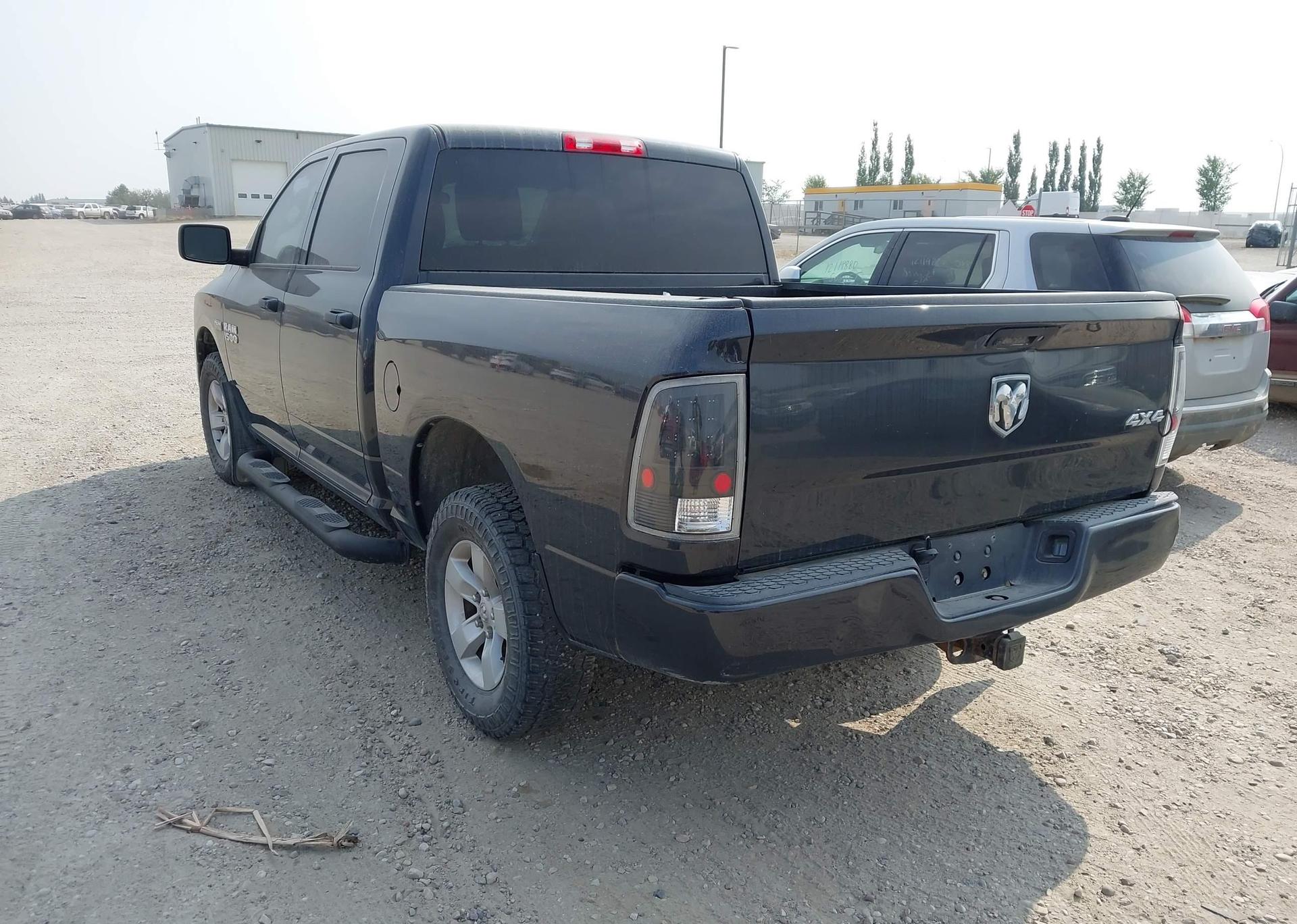 2017 RAM 1500 ST