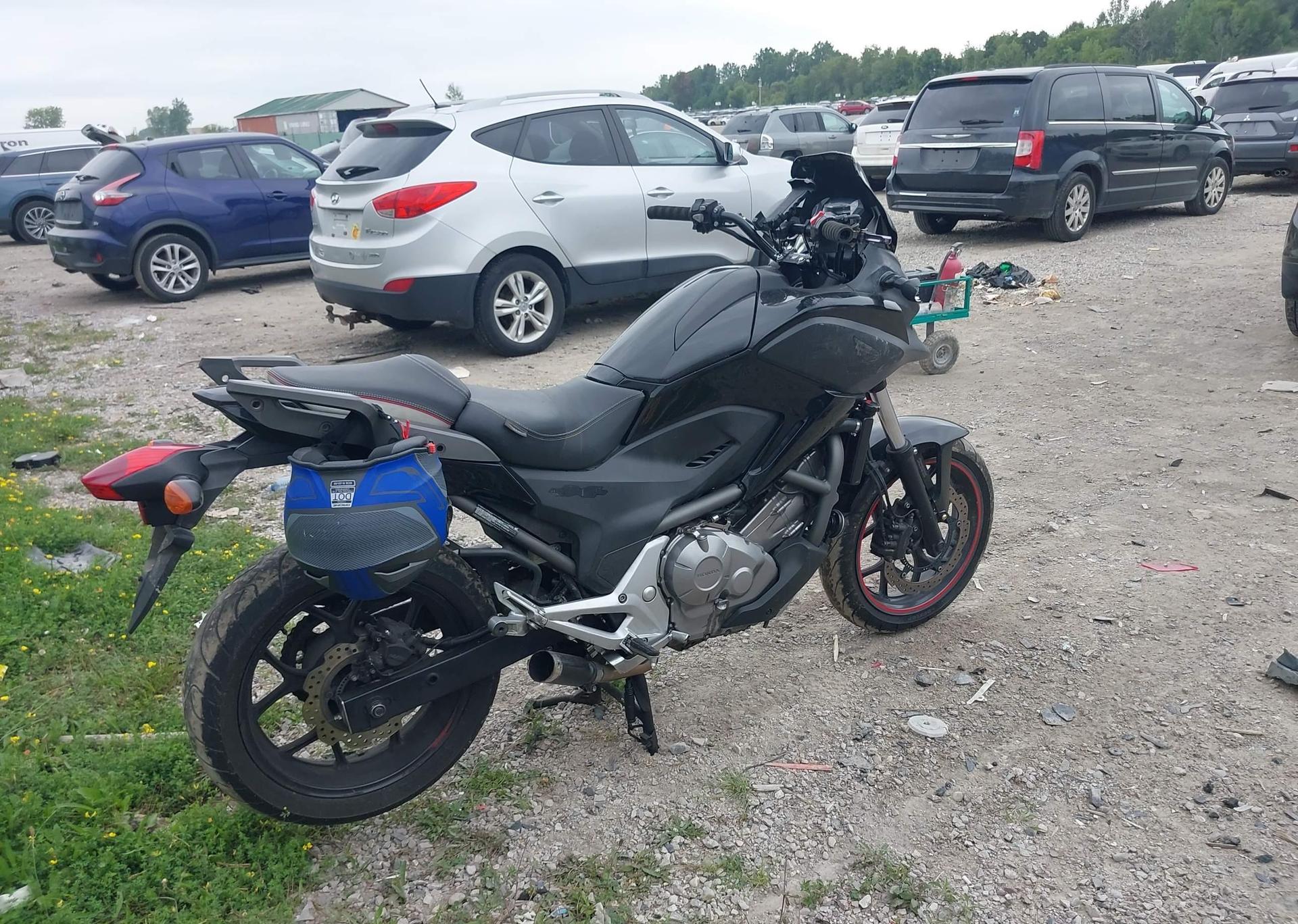 2012 HONDA NC700X