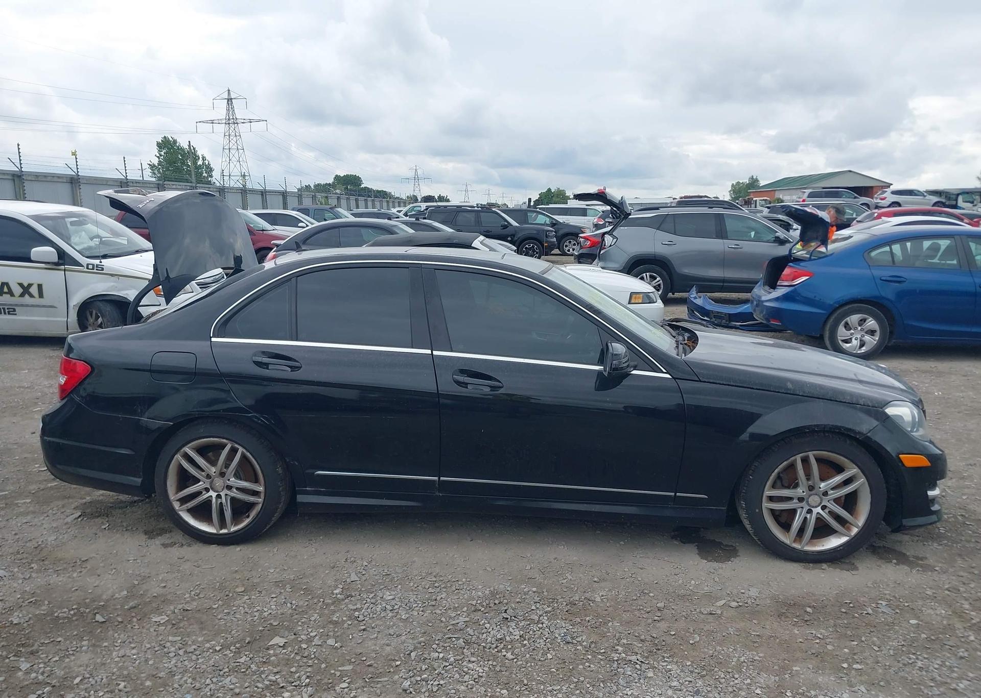 2013 MERCEDES-BENZ C 300 4MATIC