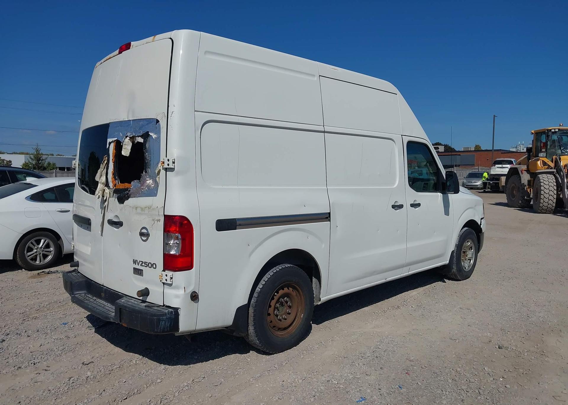 2013 NISSAN NV