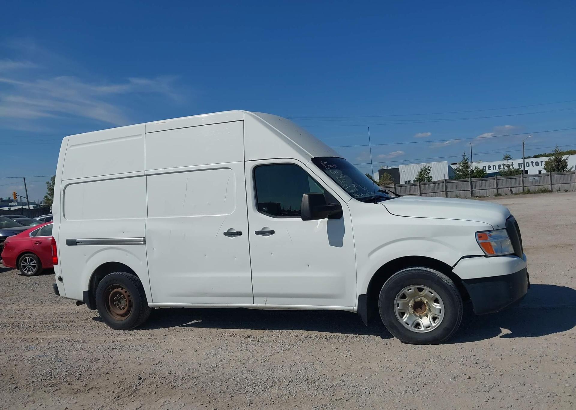 2013 NISSAN NV
