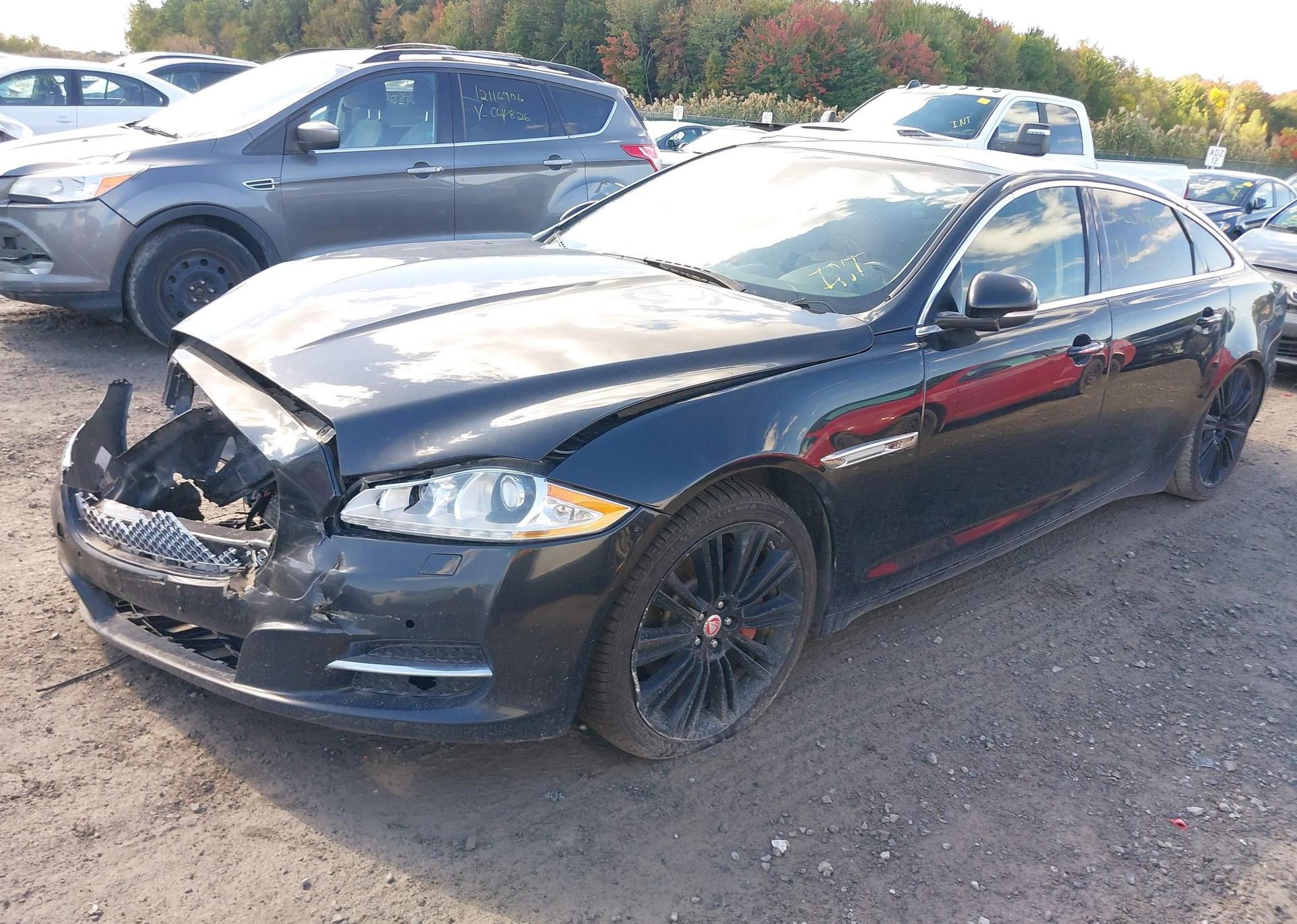 2015 JAGUAR XJ