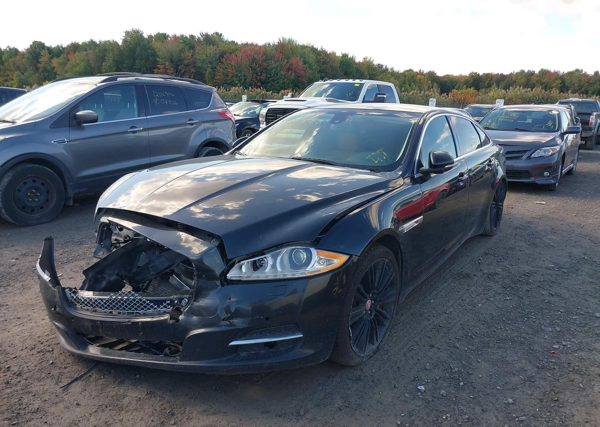 2015 JAGUAR XJ