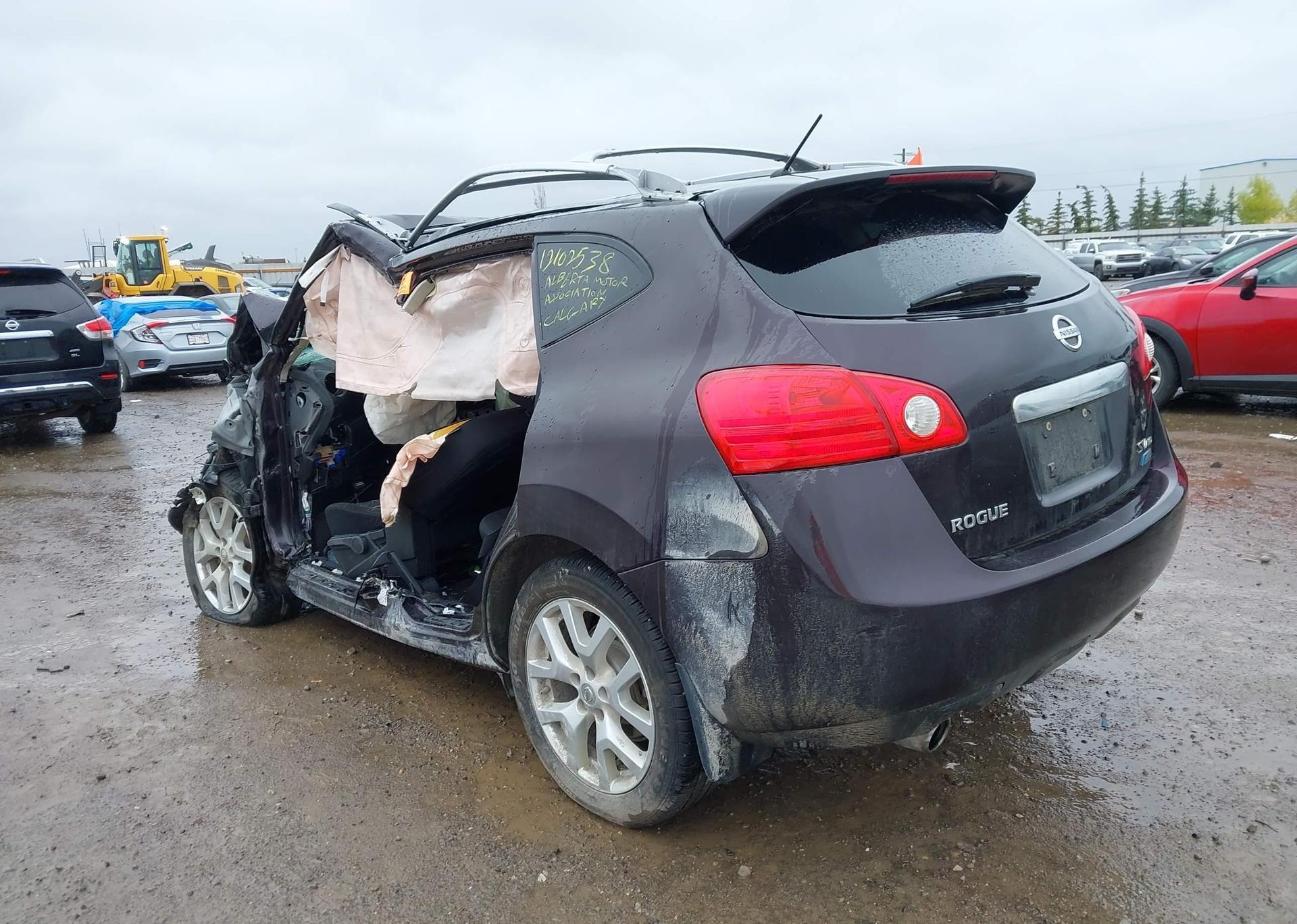 2012 NISSAN ROGUE S