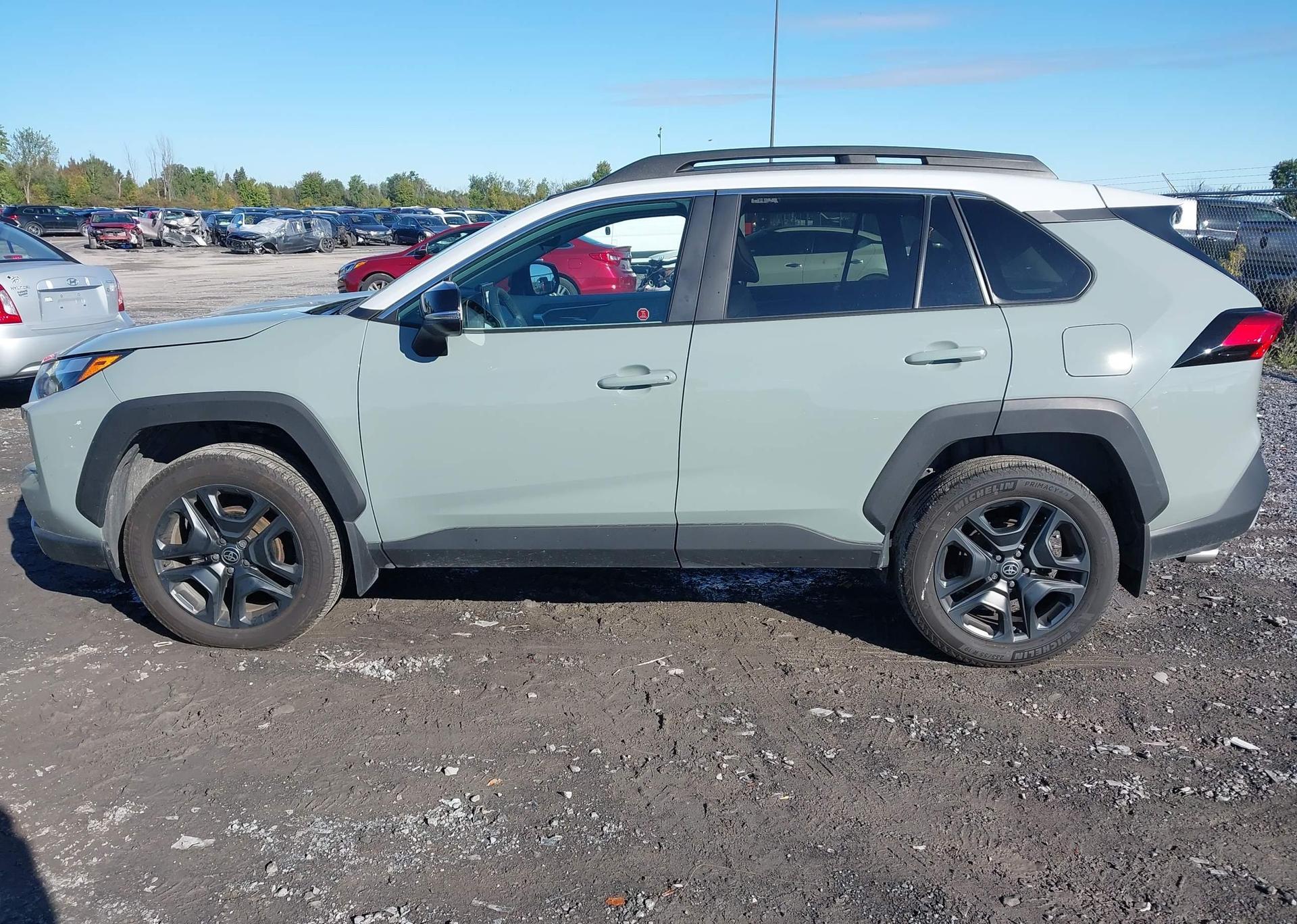 2022 TOYOTA RAV4 ADVENTURE