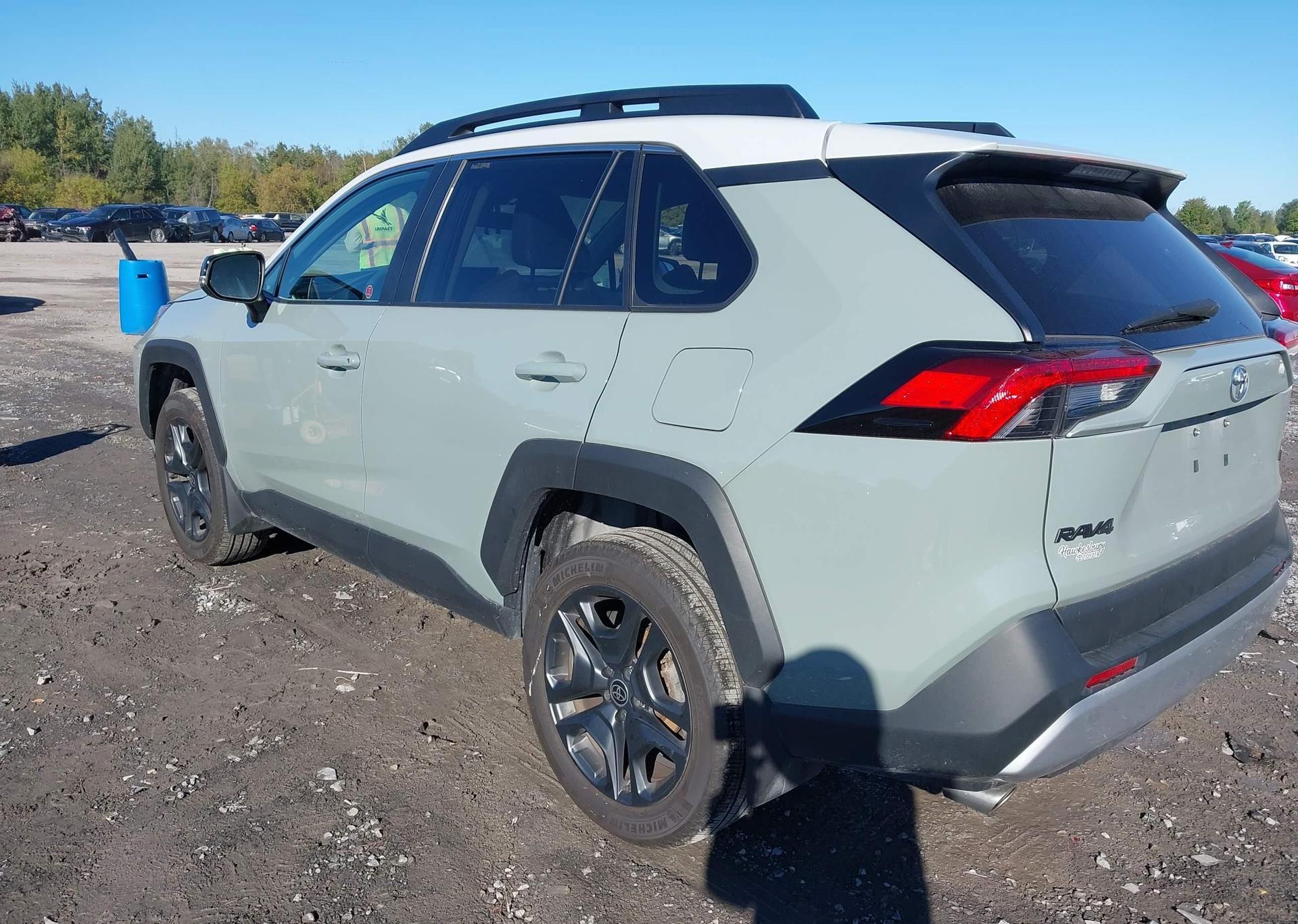 2022 TOYOTA RAV4 ADVENTURE