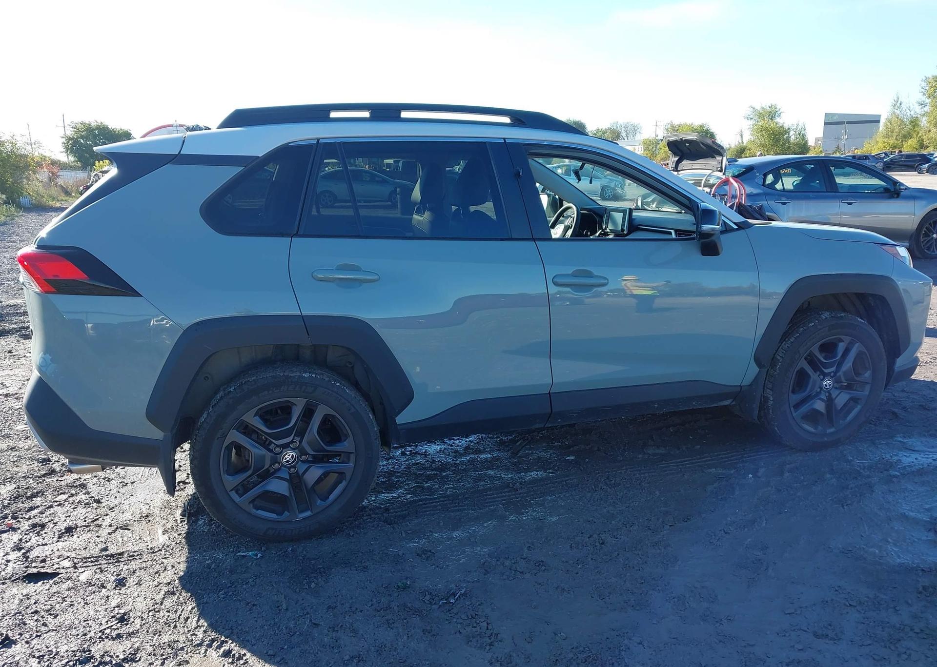 2022 TOYOTA RAV4 ADVENTURE