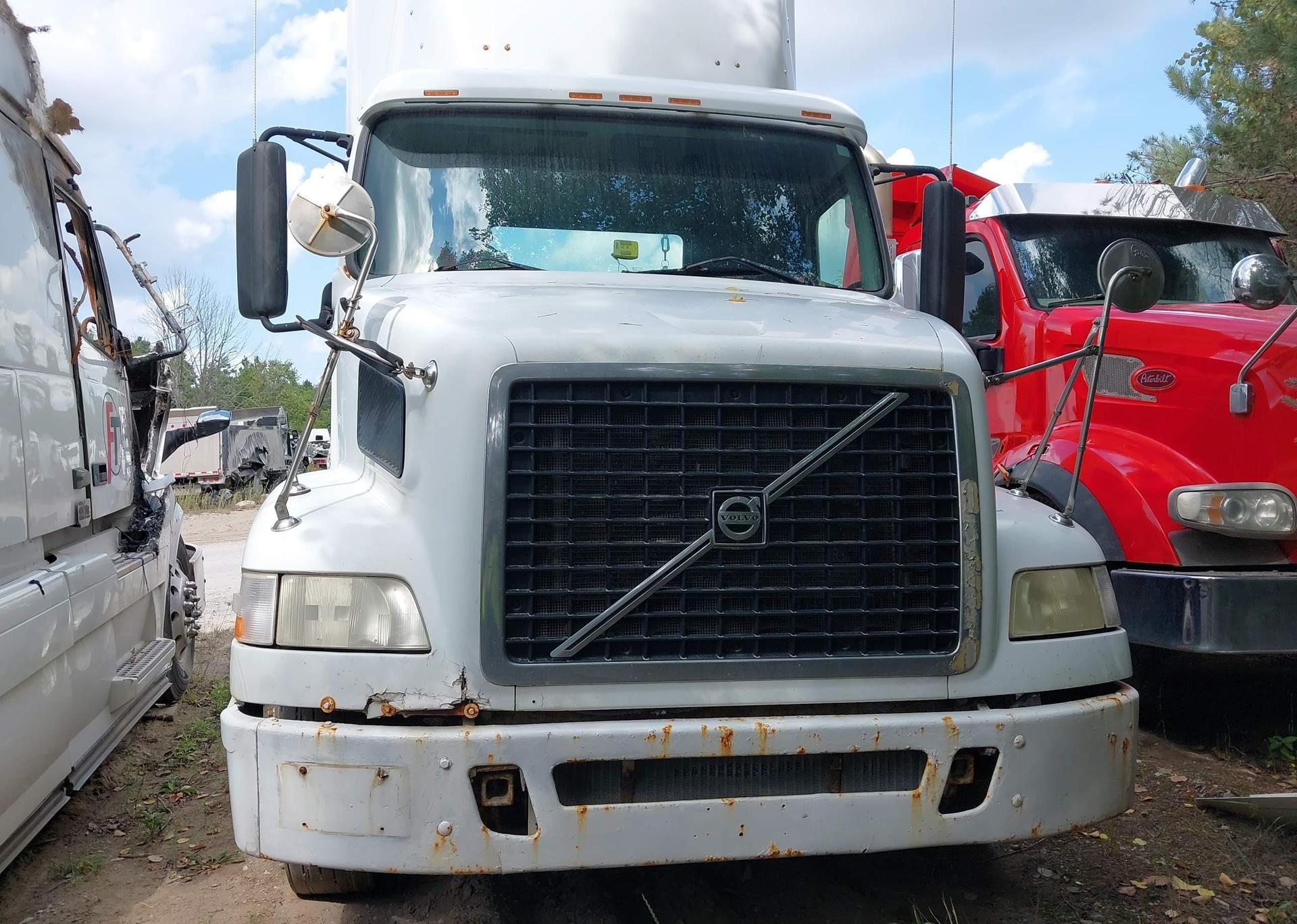 2007 VOLVO VN VNM