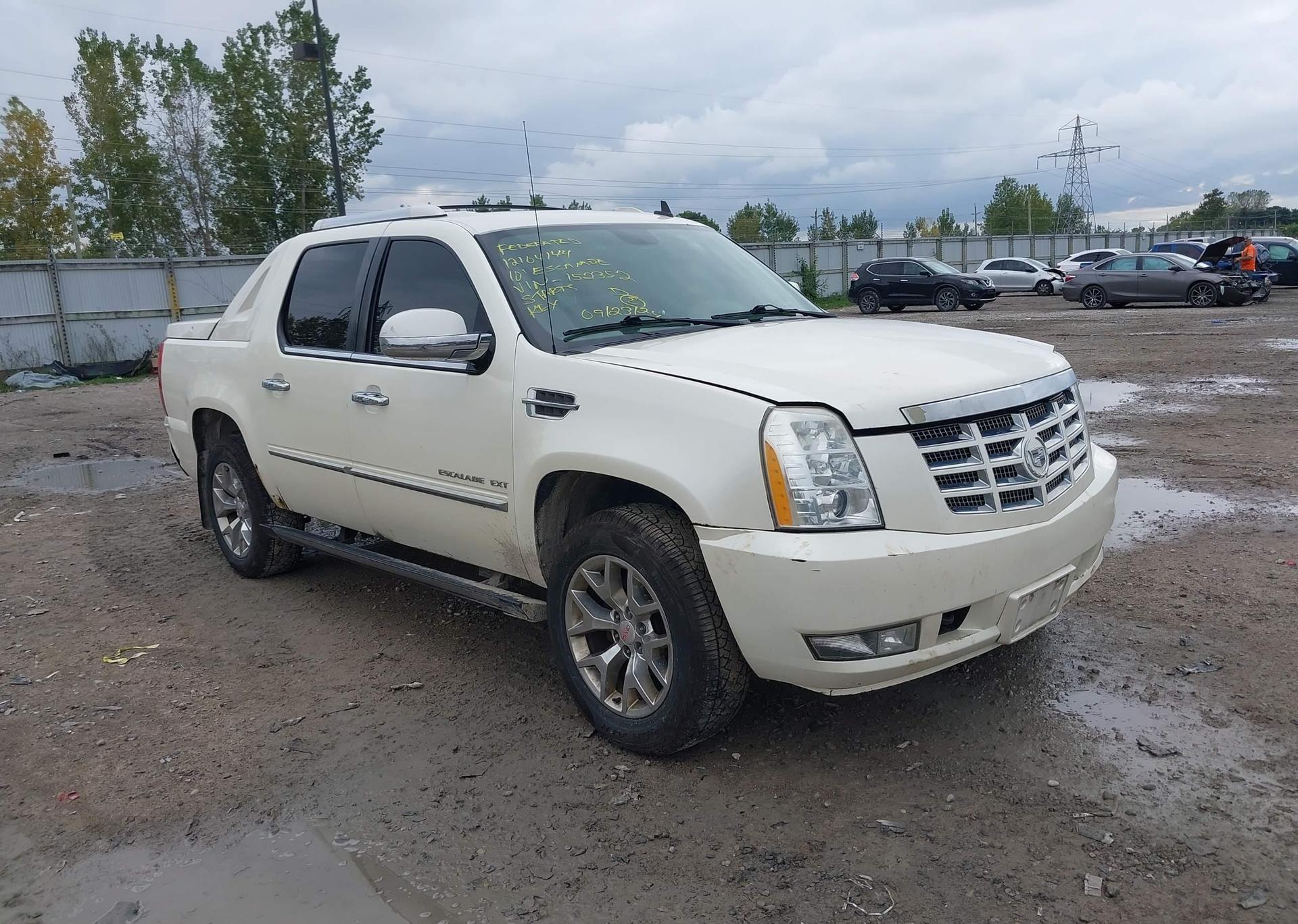 2010 CADILLAC ESCALADE EXT
