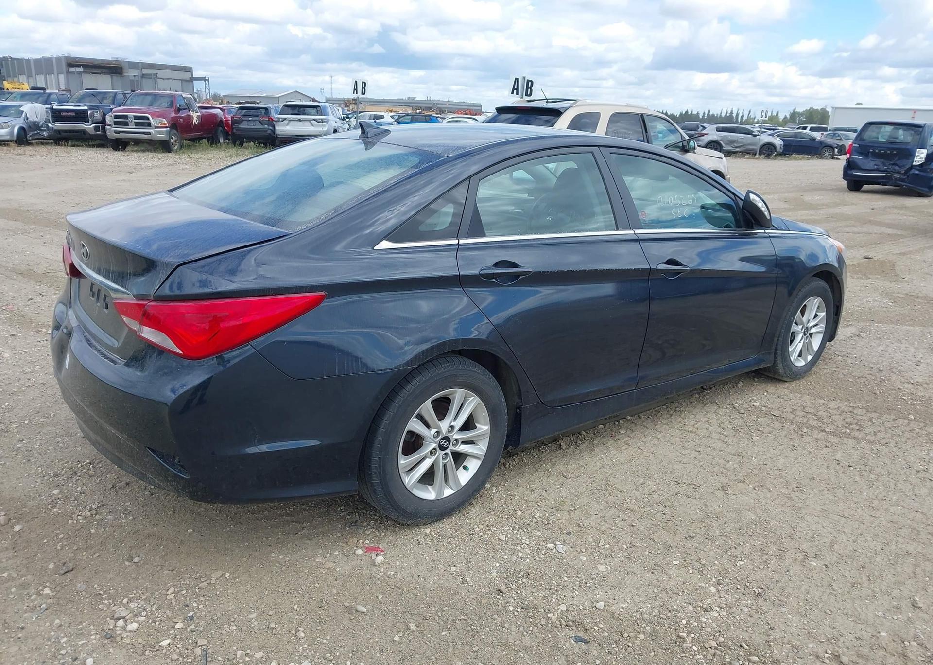 2014 HYUNDAI SONATA GLS