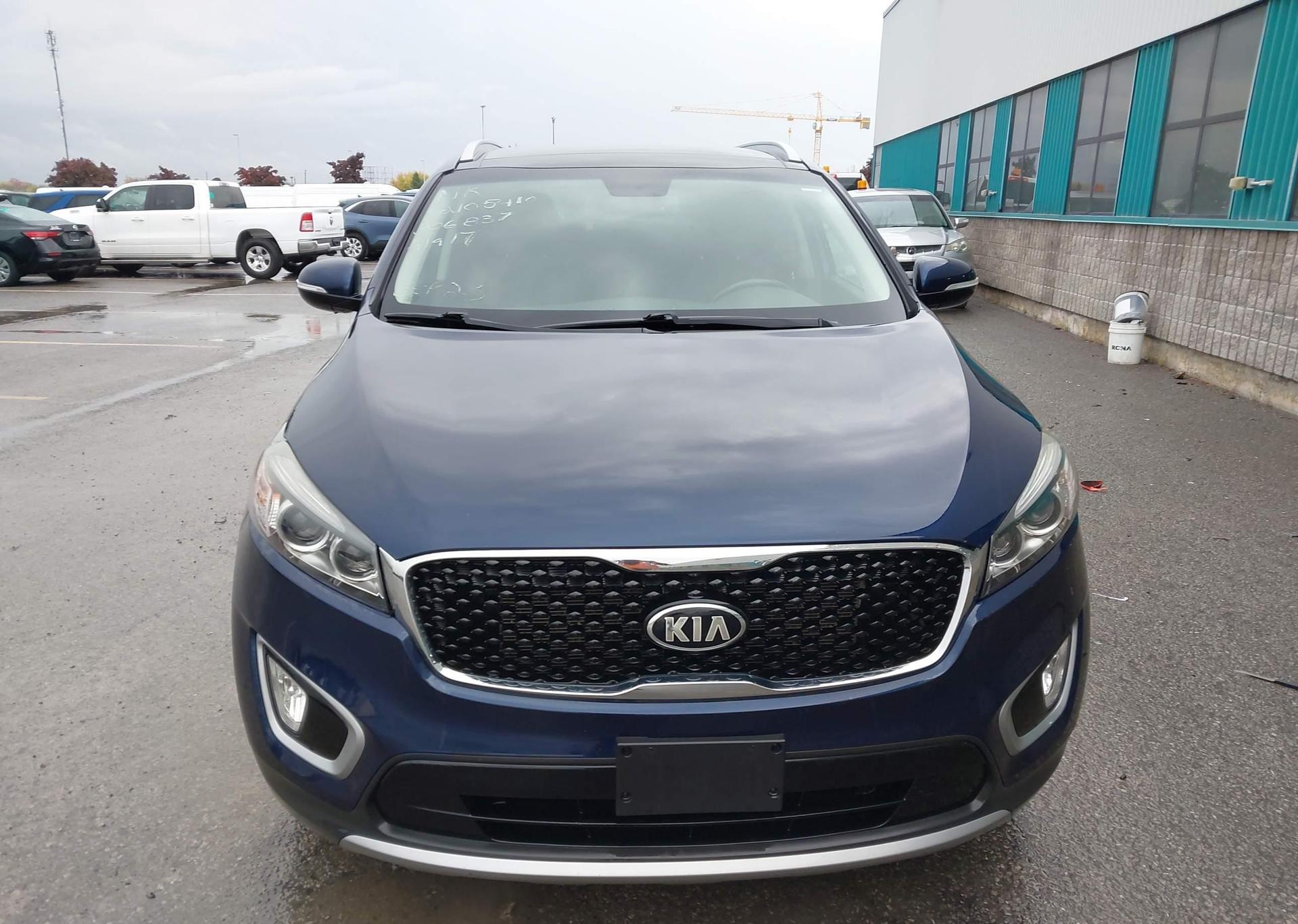 2017 KIA SORENTO EX