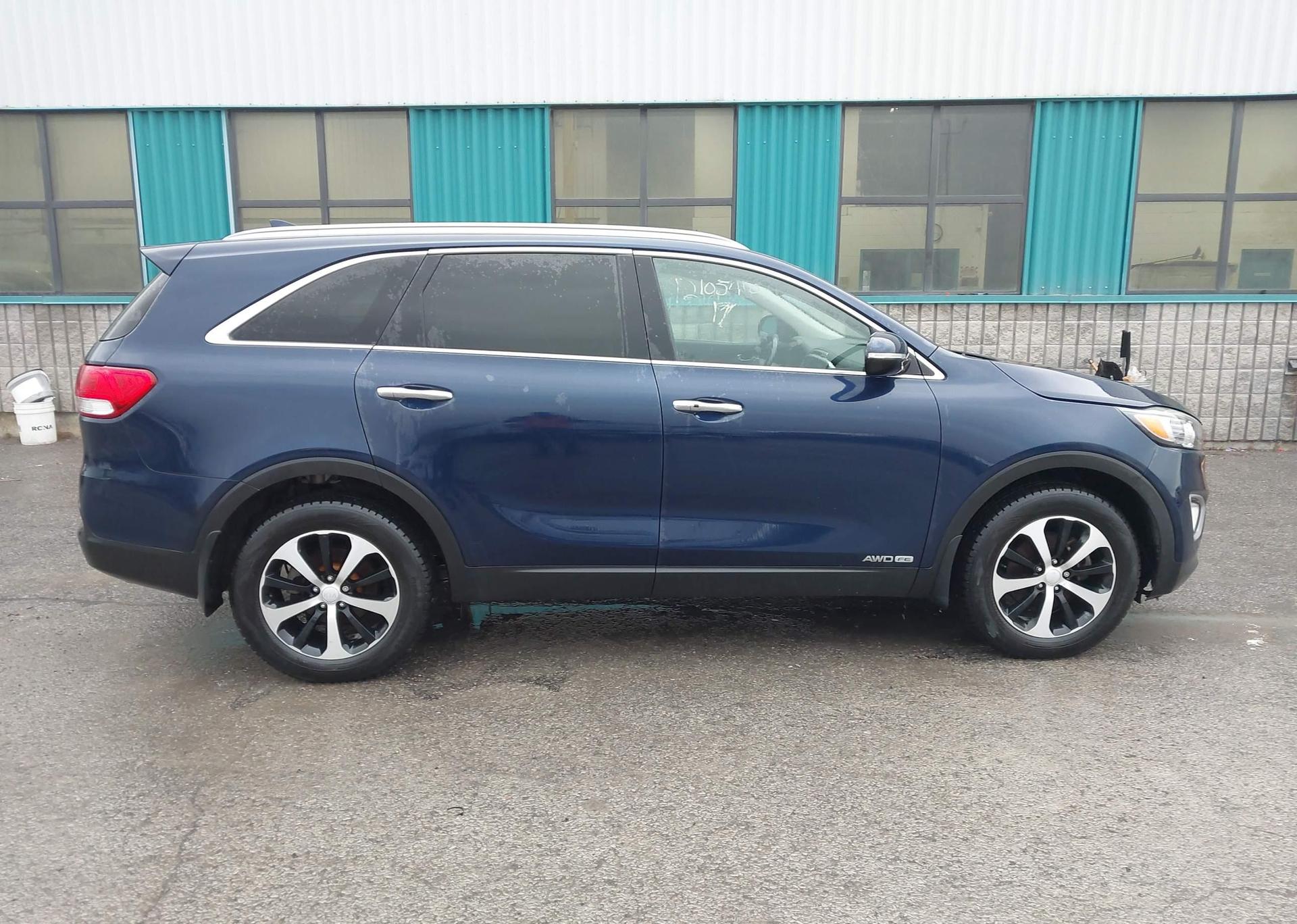 2017 KIA SORENTO EX