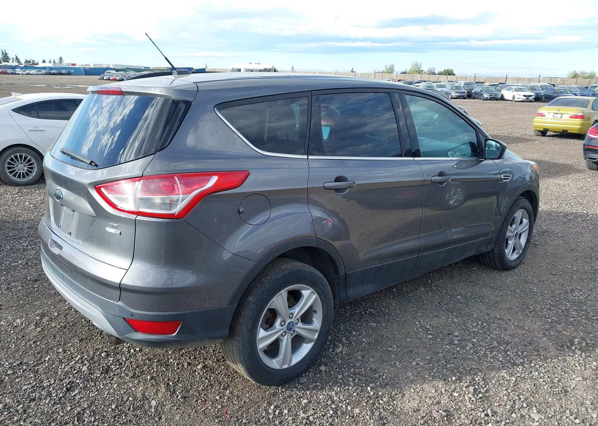 2014 FORD ESCAPE SE