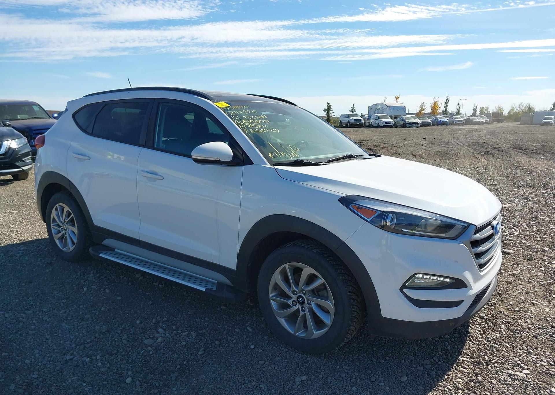 2017 HYUNDAI TUCSON SE
