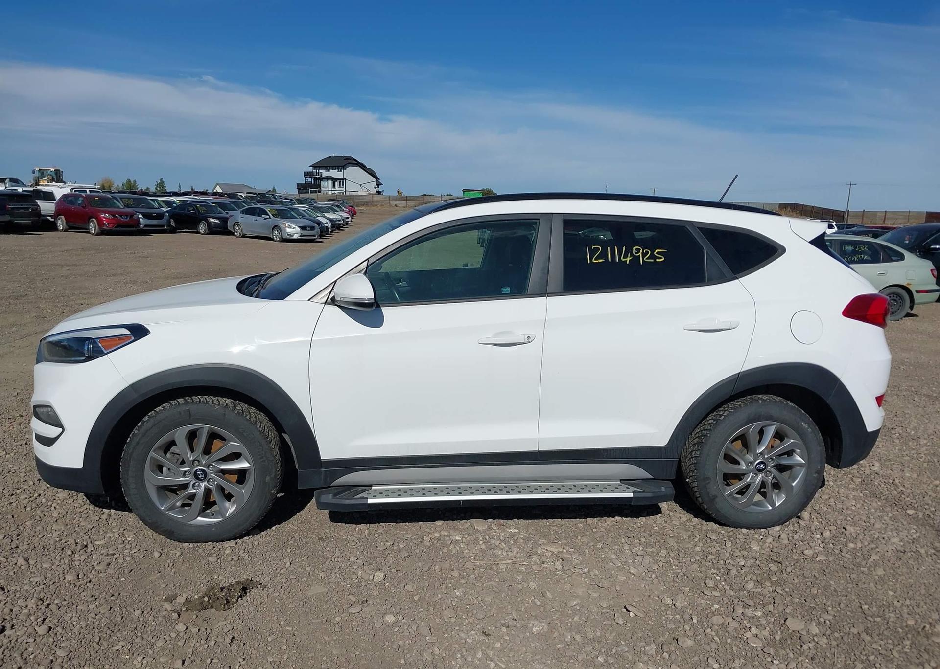 2017 HYUNDAI TUCSON SE