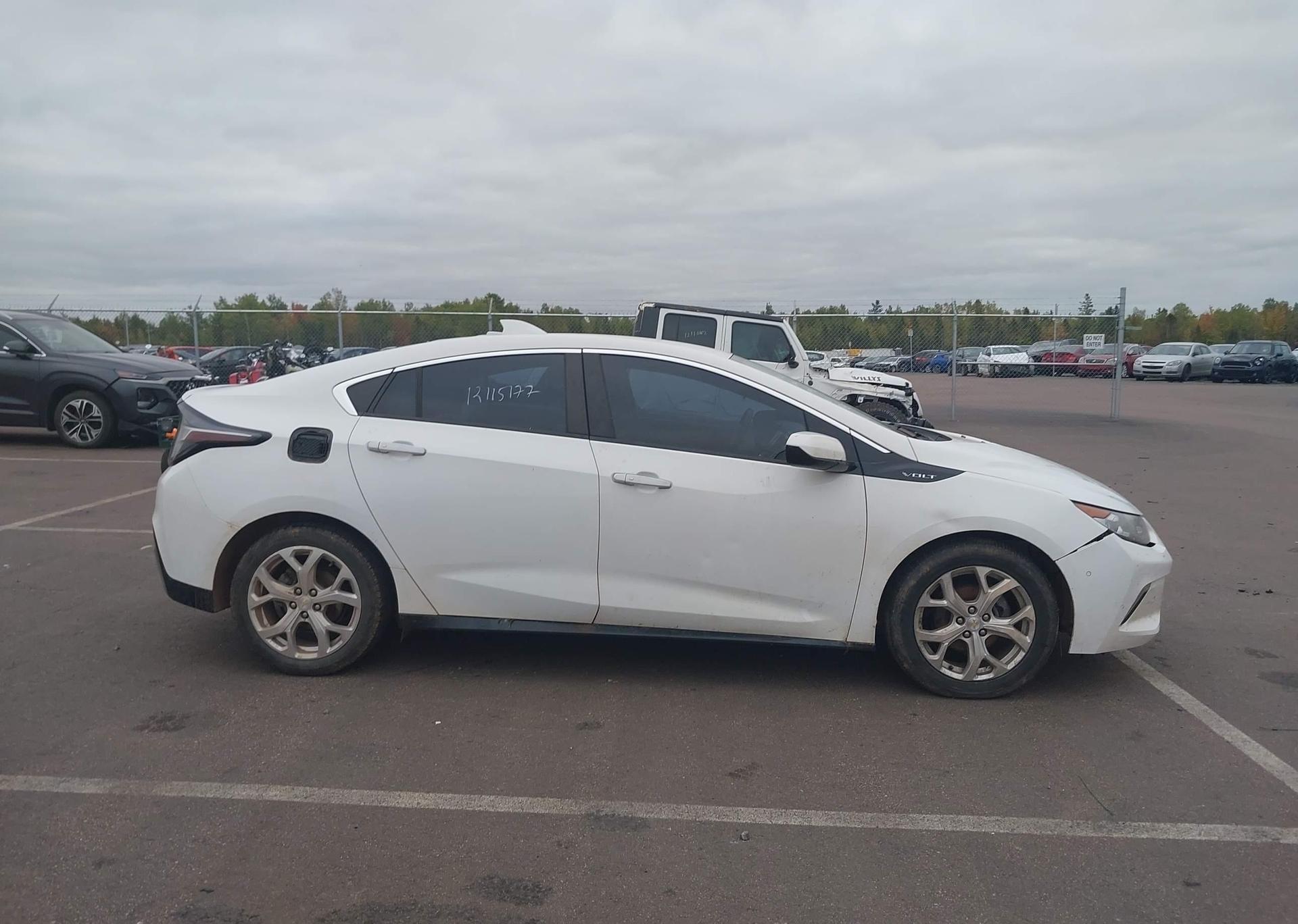 2016 CHEVROLET VOLT