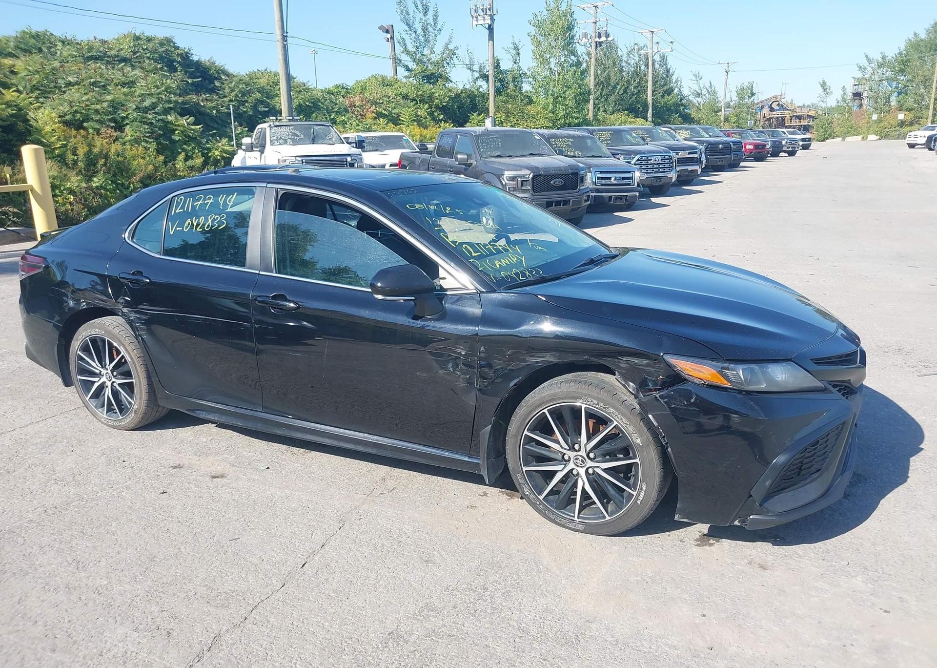 2021 TOYOTA CAMRY SE