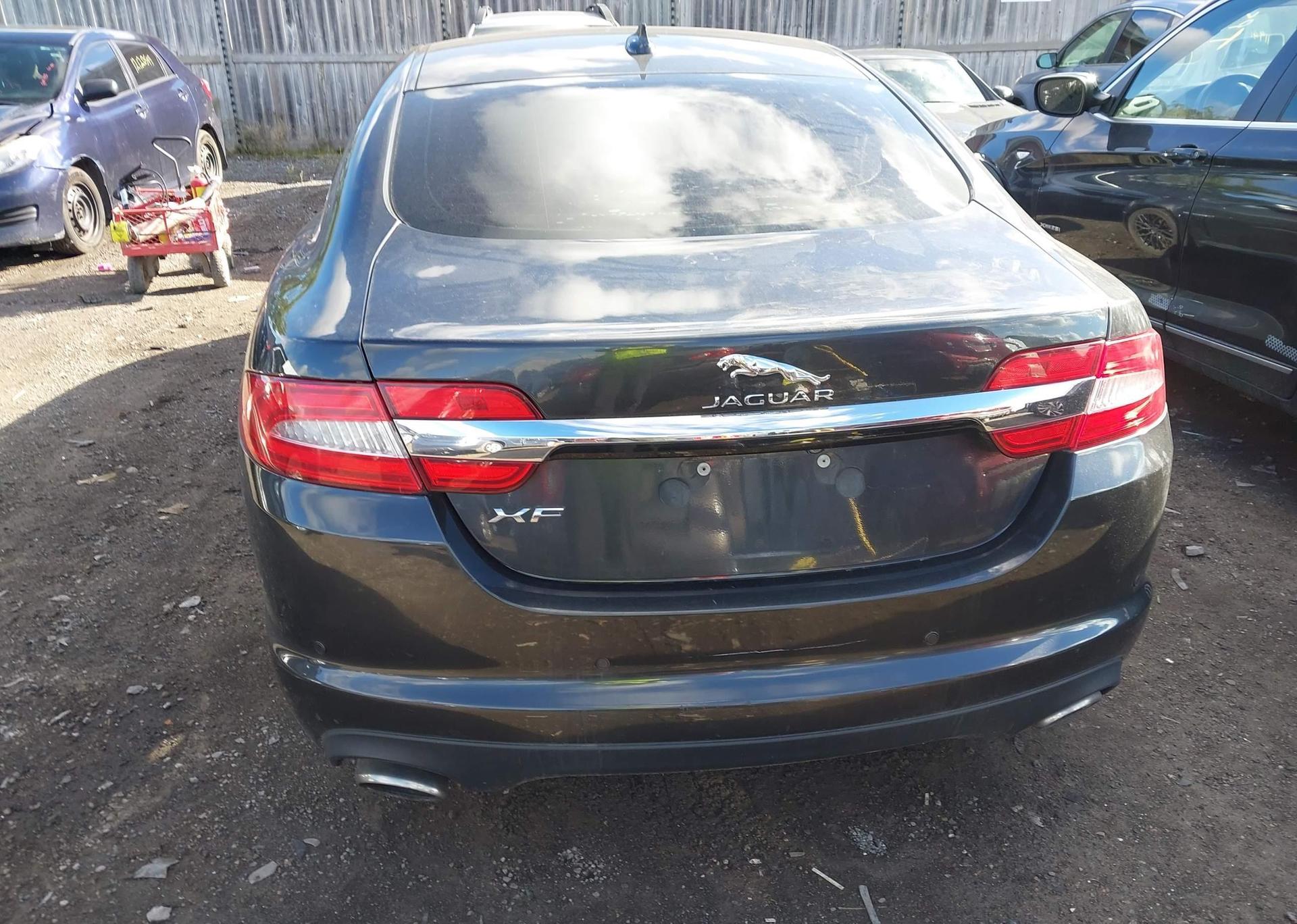 2014 JAGUAR XF