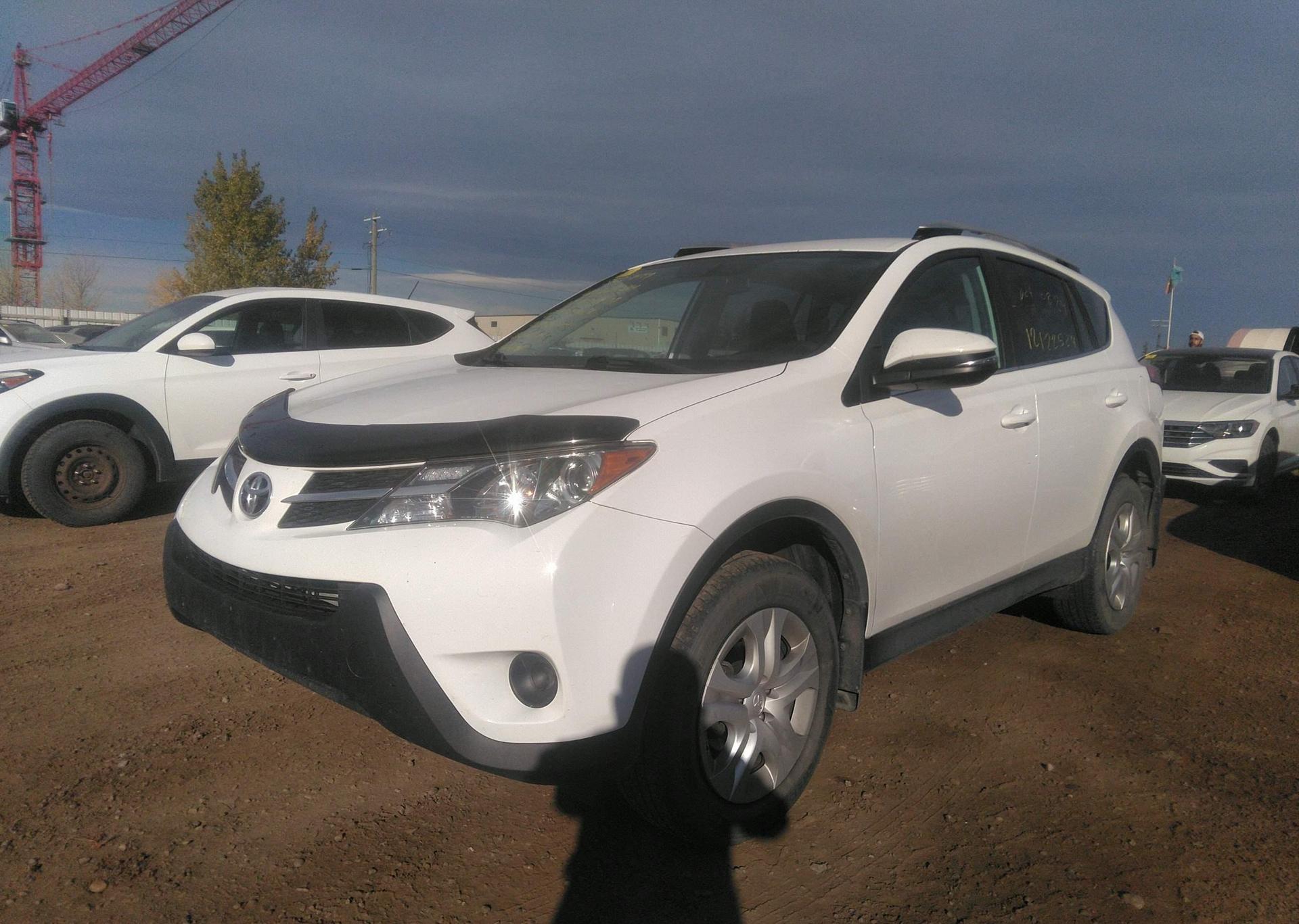 2015 TOYOTA RAV4 LE