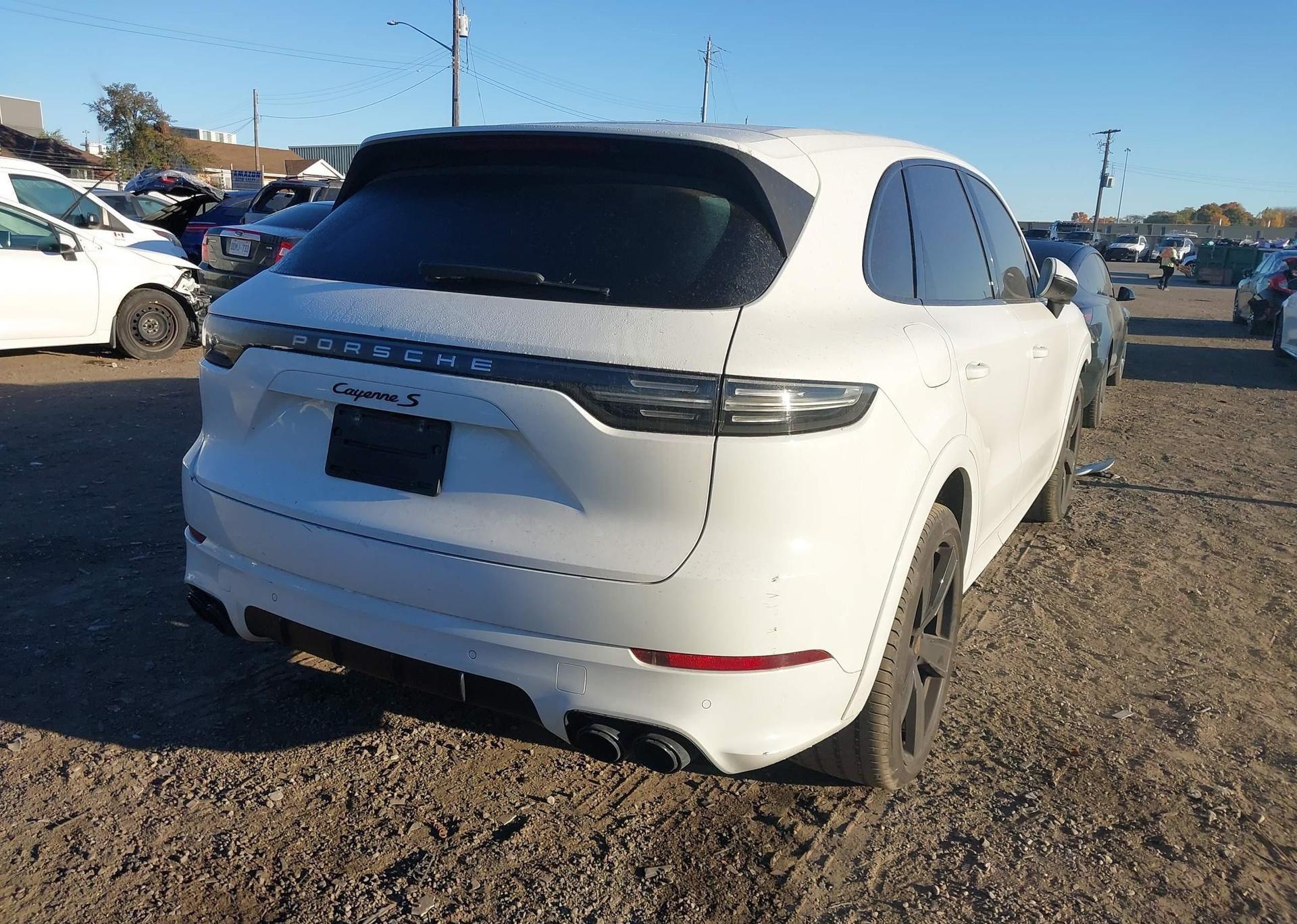 2019 PORSCHE CAYENNE S