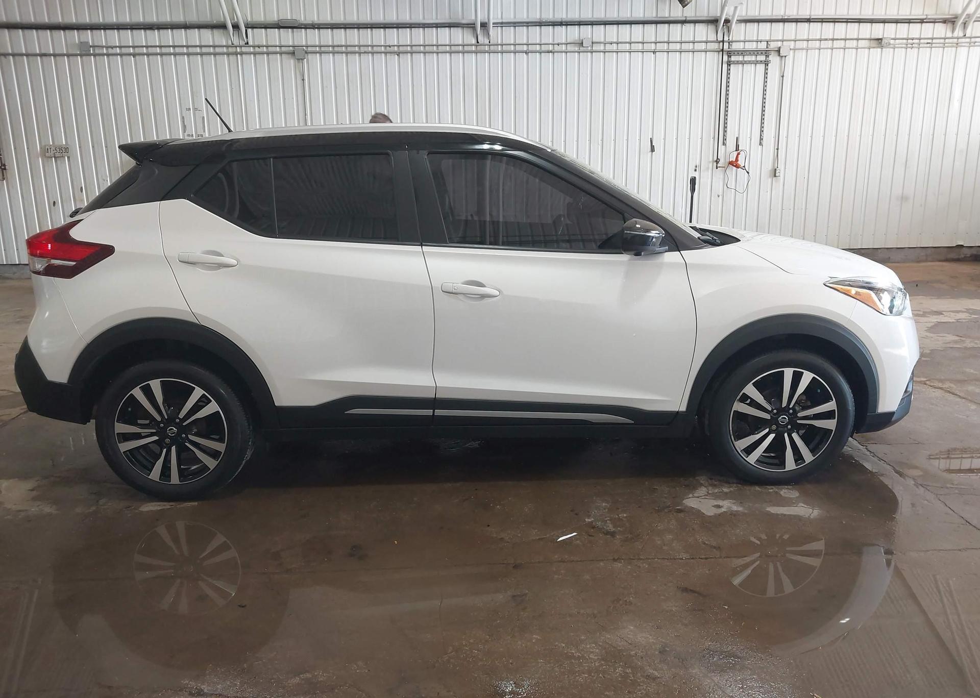 2020 NISSAN KICKS
