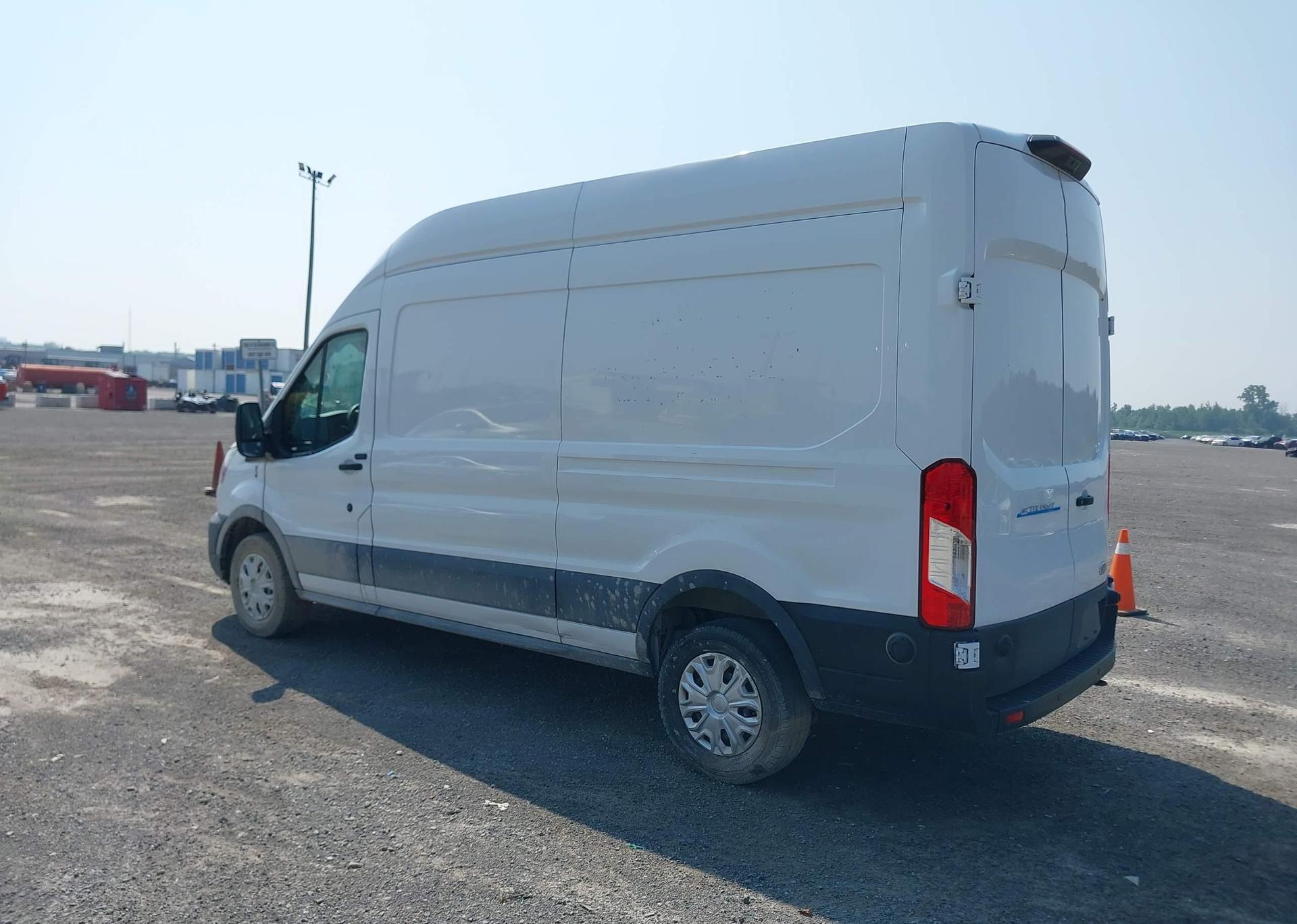 2023 FORD TRANSIT T-350
