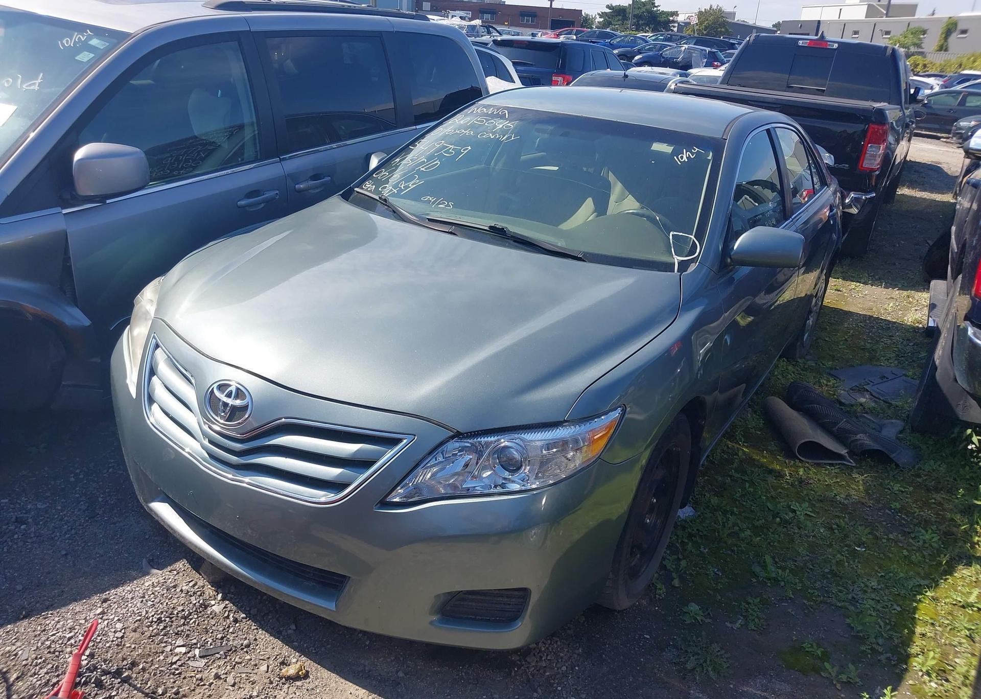 2010 TOYOTA CAMRY LE
