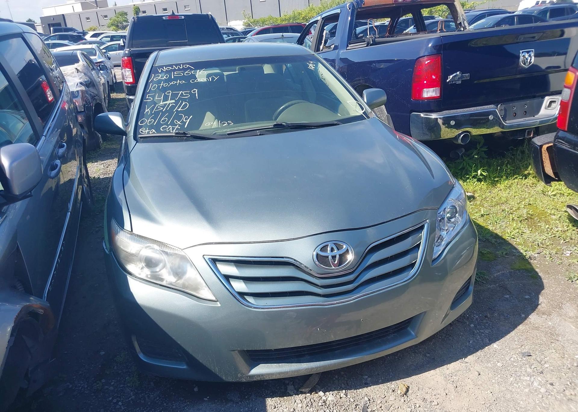 2010 TOYOTA CAMRY LE