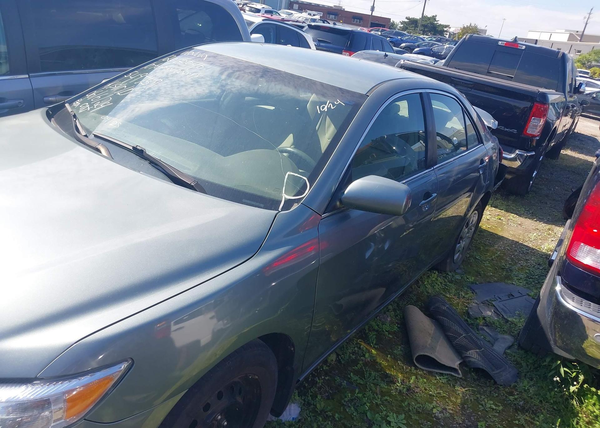 2010 TOYOTA CAMRY LE
