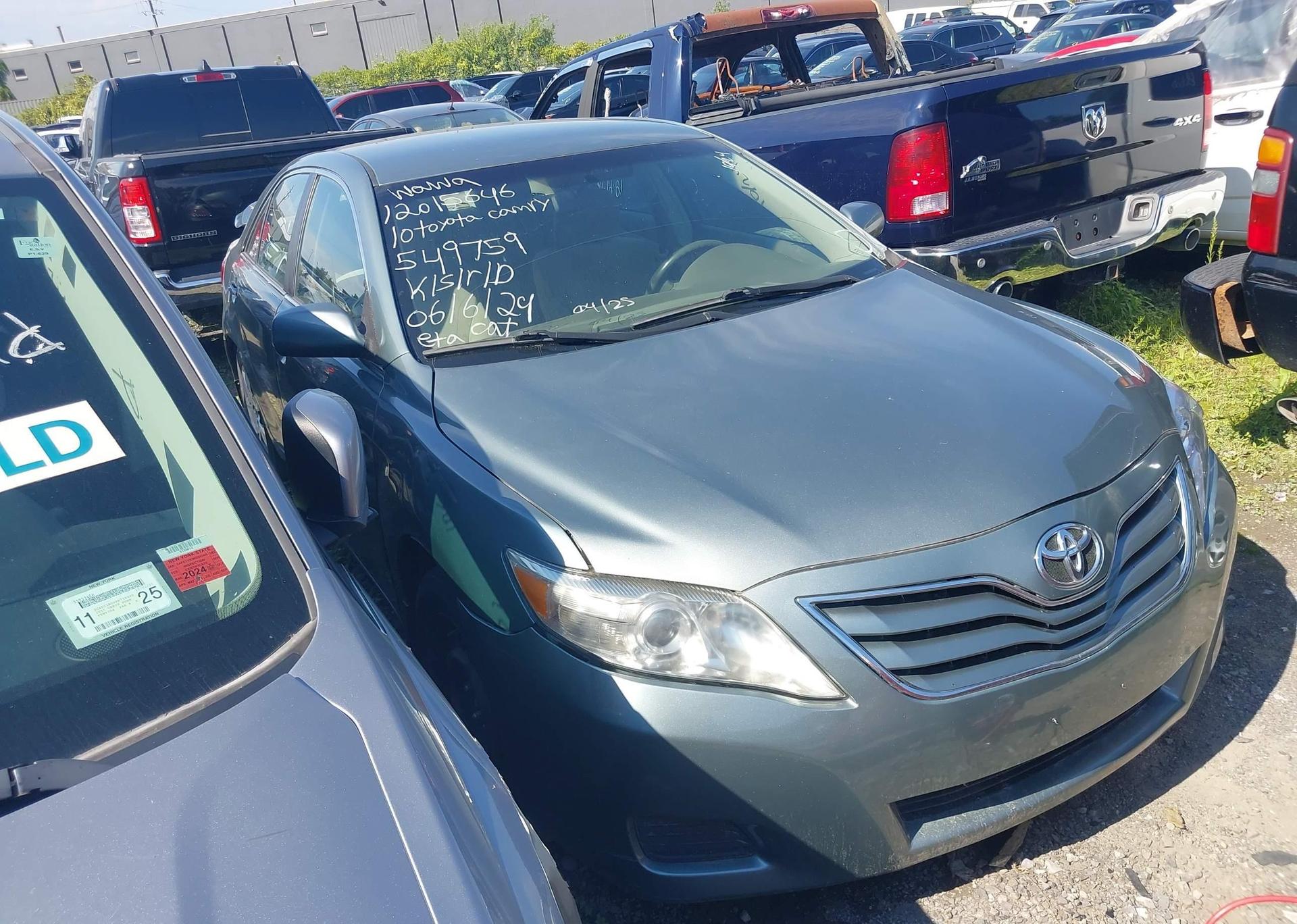 2010 TOYOTA CAMRY LE