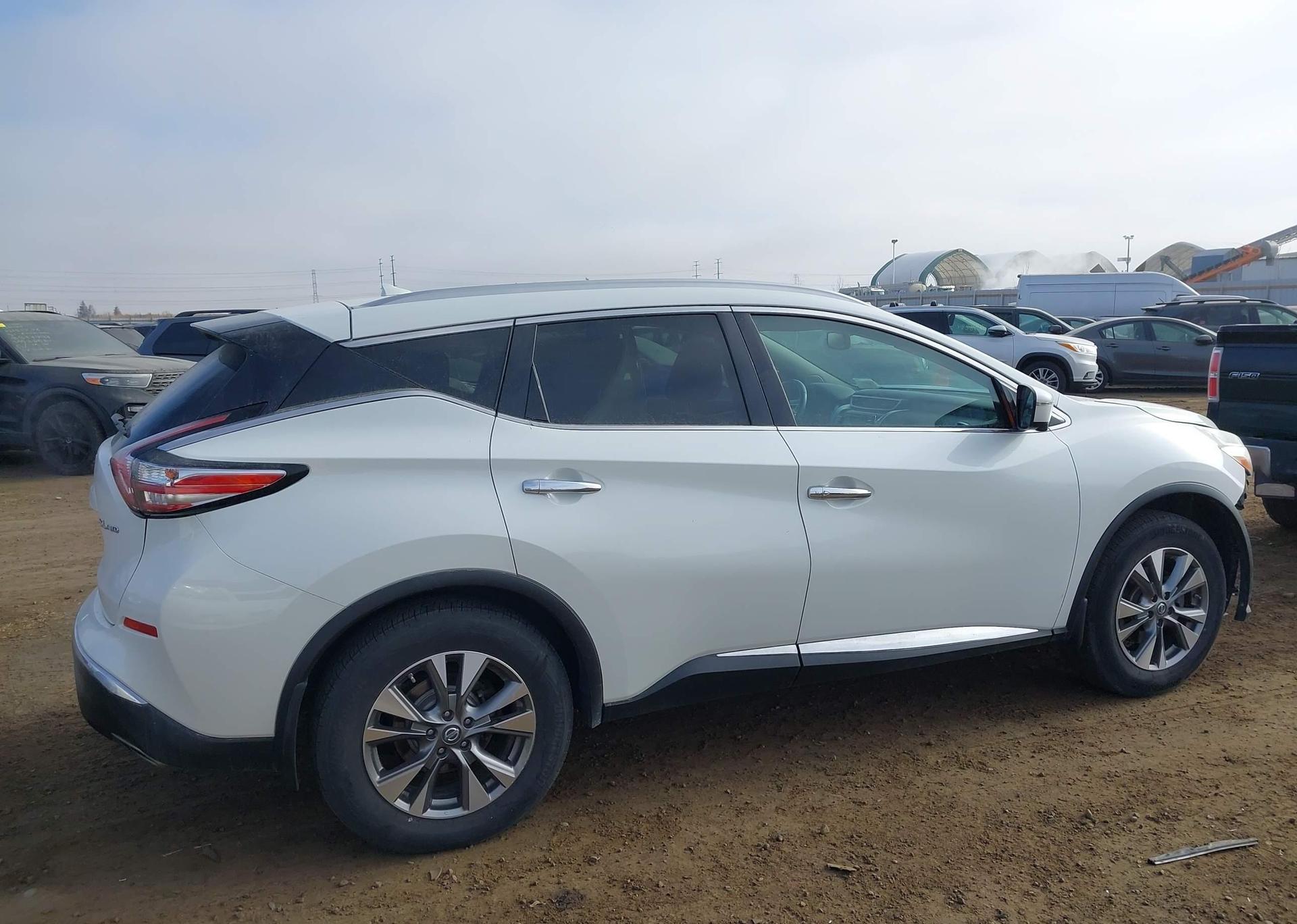 2016 NISSAN MURANO